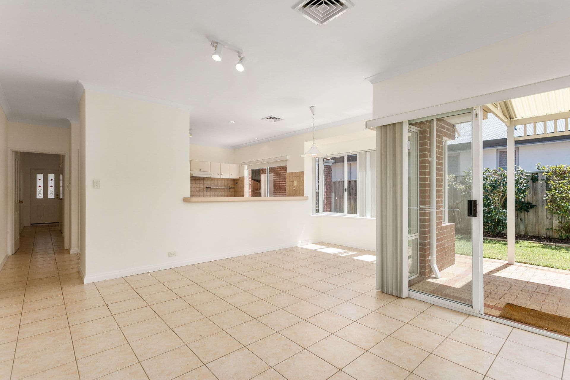 28 Strickland Street, Mount Claremont WA 6010, Mount Claremont - Thumbnail 2