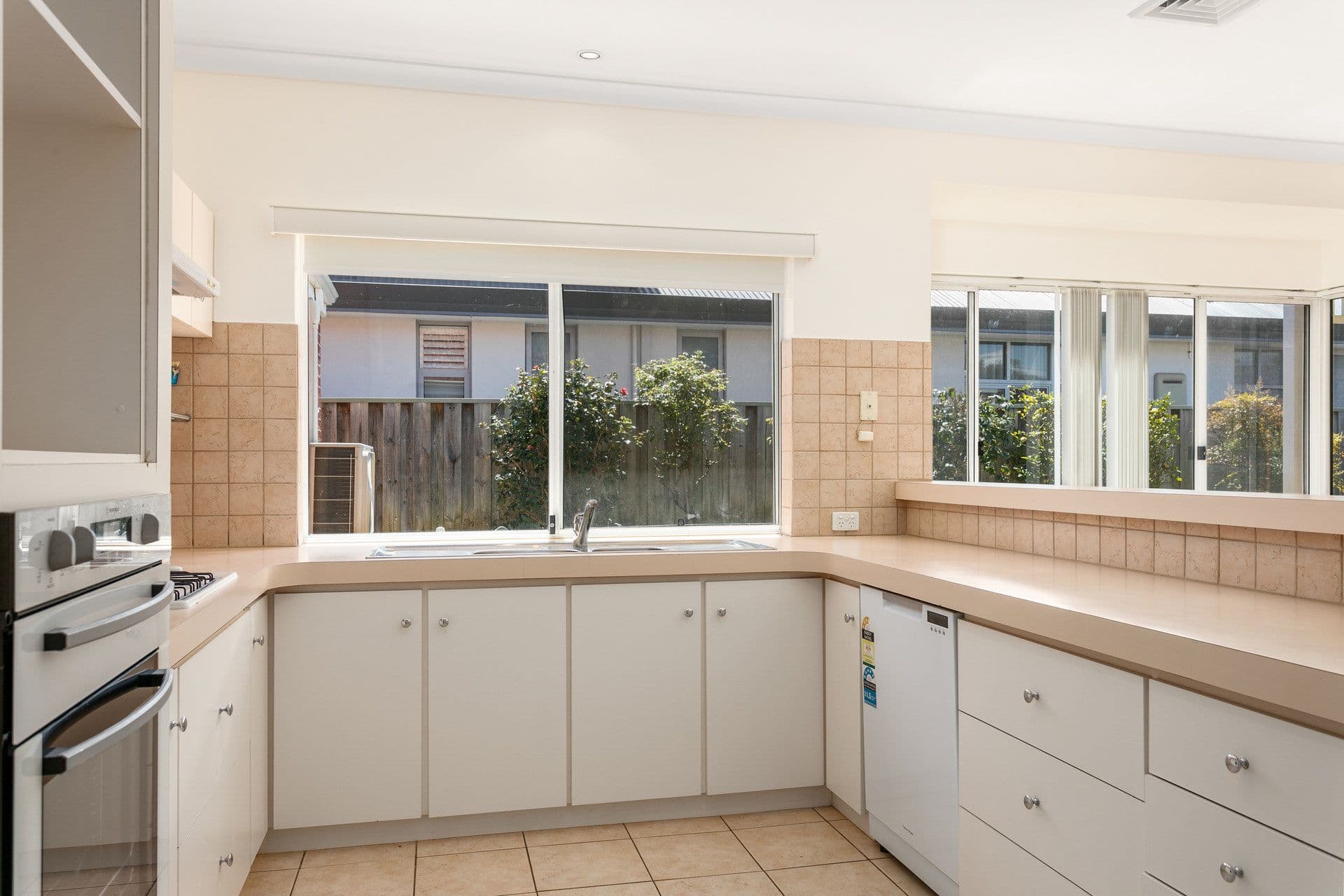 28 Strickland Street, Mount Claremont WA 6010, Mount Claremont - Thumbnail 6
