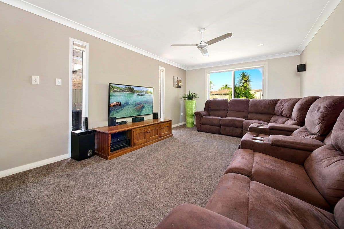 17 Marsden Road, Barden Ridge - Thumbnail 2