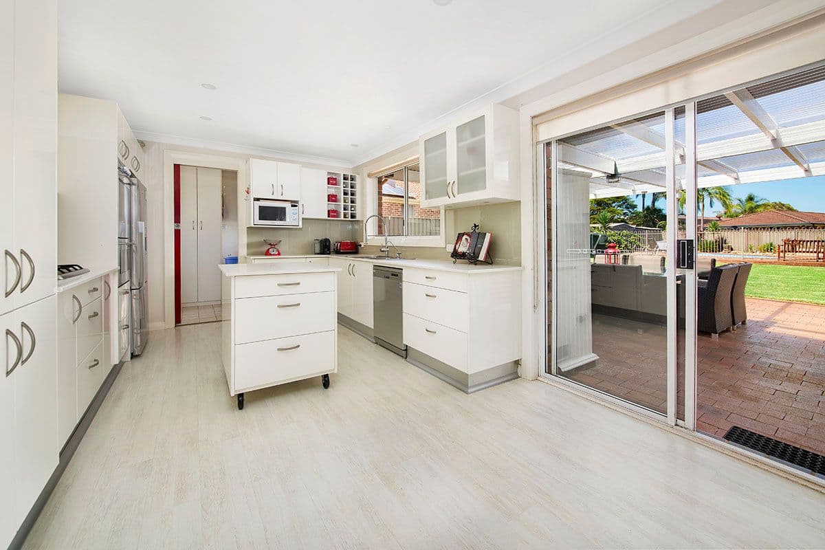 17 Marsden Road, Barden Ridge - Thumbnail 3