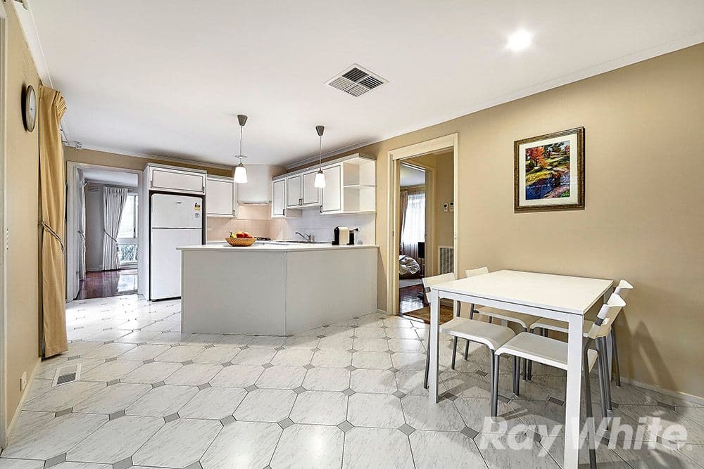 2 Gyton Avenue, Glen Waverley VIC 3150, Glen Waverley - Thumbnail 3