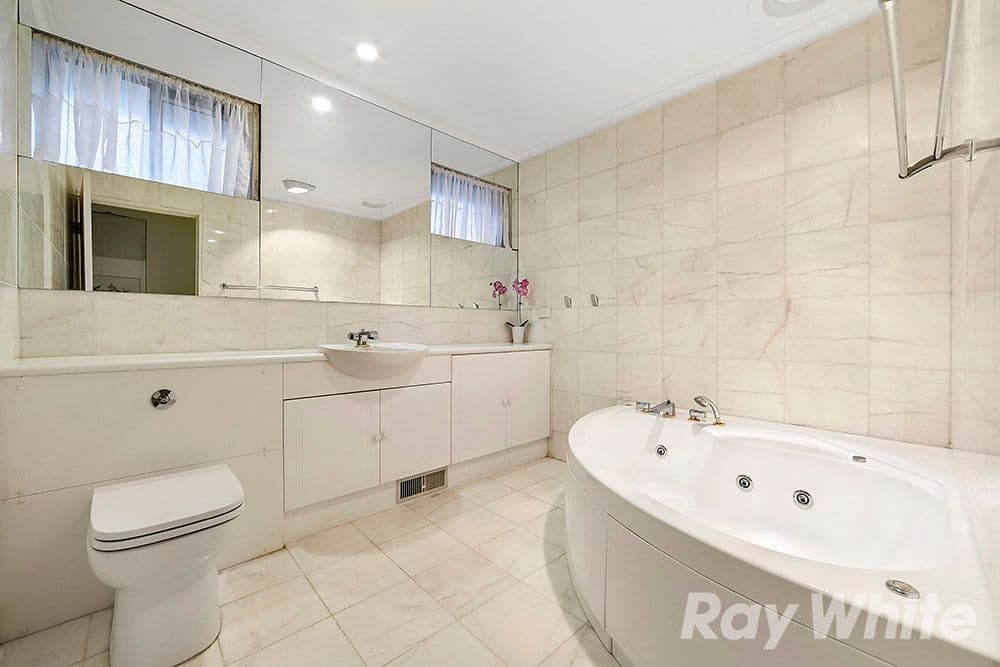 2 Gyton Avenue, Glen Waverley VIC 3150, Glen Waverley - Thumbnail 8