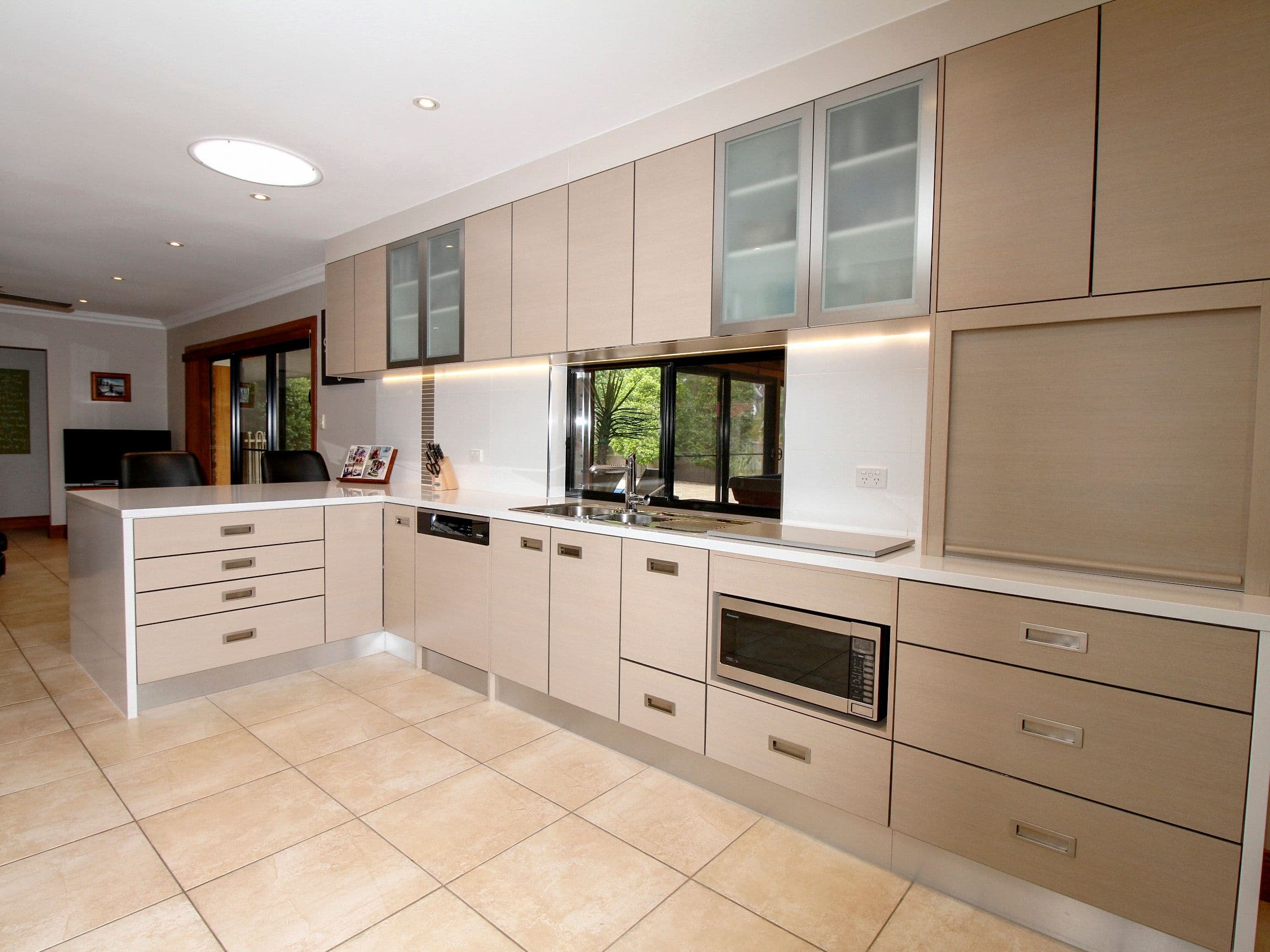 2 Alma Street, Renmark SA 5341, Renmark - Thumbnail 2