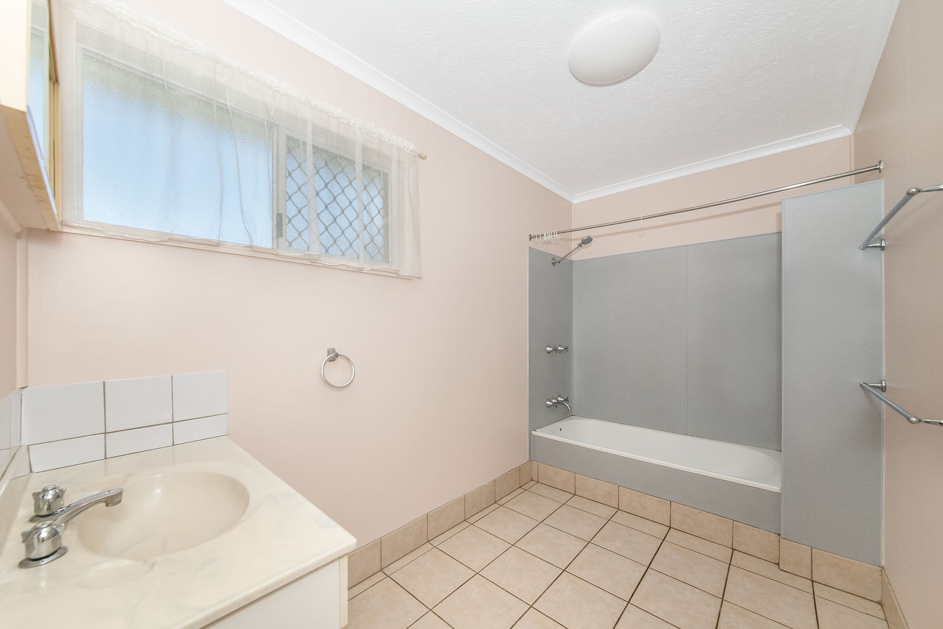 3 Judith Street, Kelso QLD 4815, Kelso - Thumbnail 5