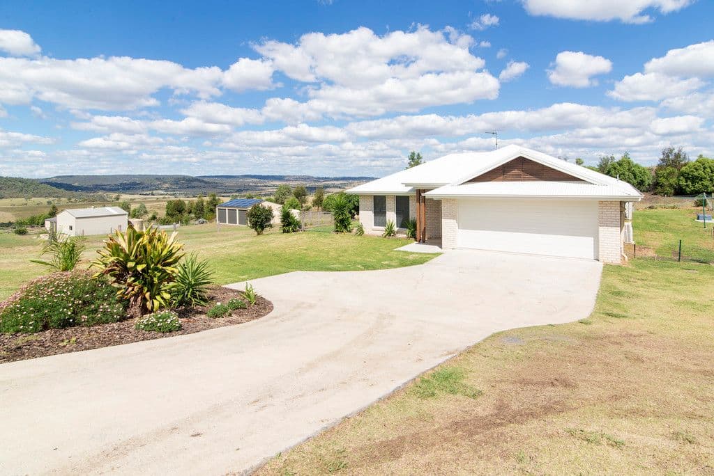 4 Makybe Drive, Hodgson Vale QLD 4352, Hodgson Vale - Image 1