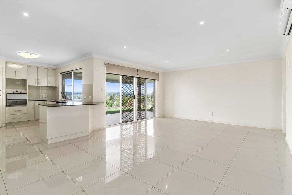 4 Makybe Drive, Hodgson Vale QLD 4352, Hodgson Vale - Thumbnail 5