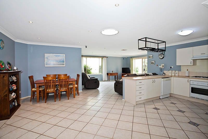 4 Rani Avenue, SHELL COVE NSW 2529, Shell Cove - Thumbnail 2