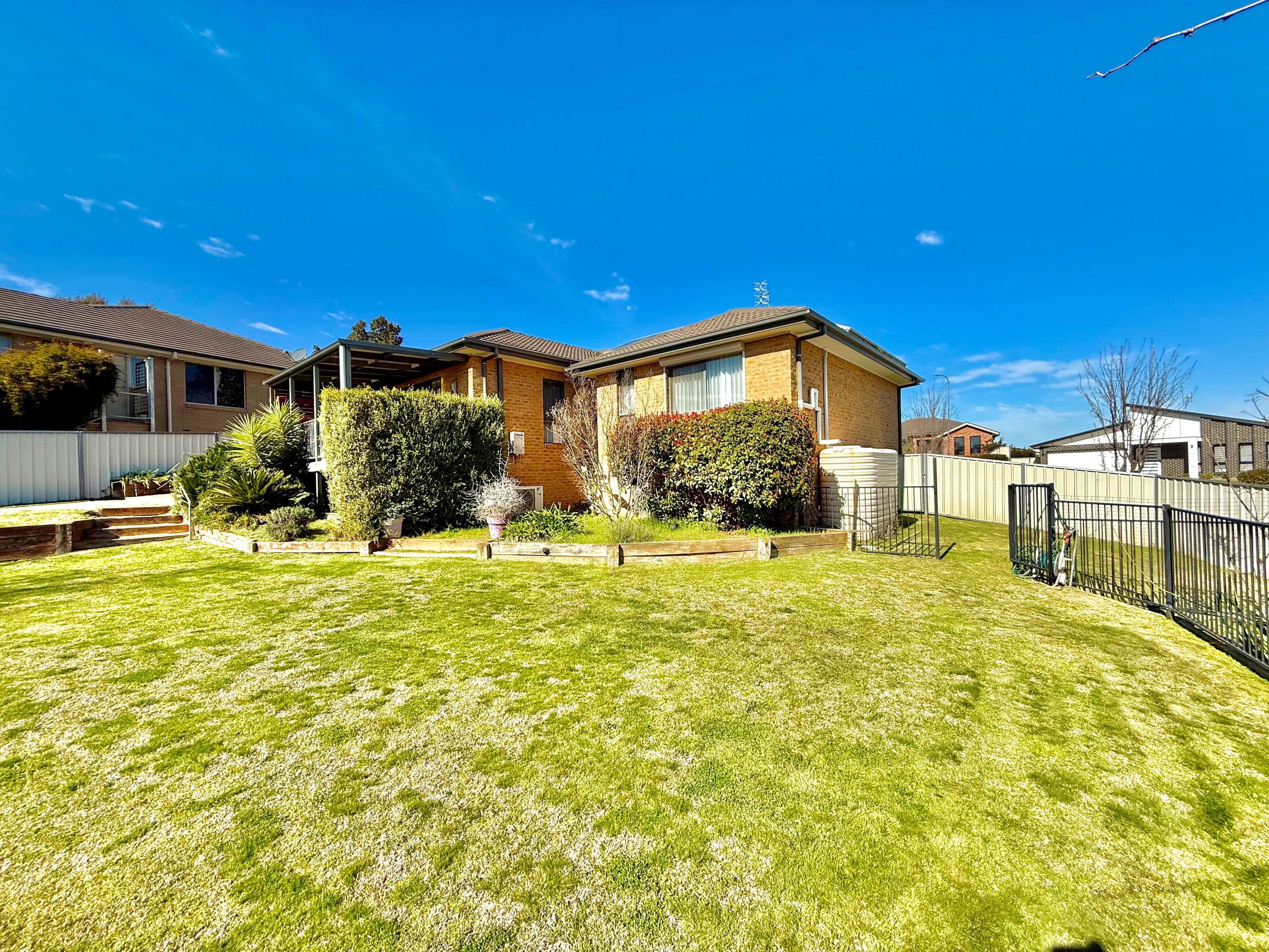5 Henry Place, Young NSW 2594, Young - Thumbnail 8