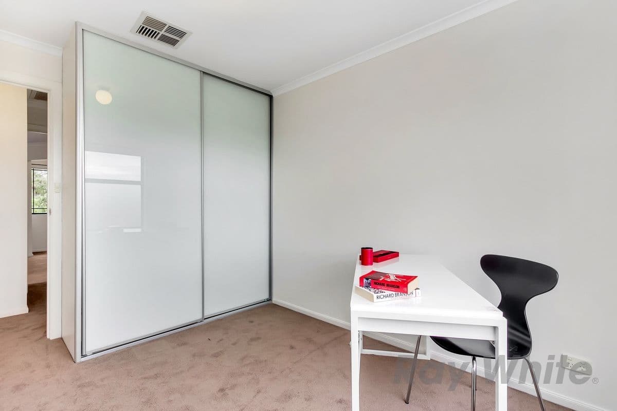 23 Lynton Avenue, Mitchell Park SA 5043, Mitchell Park - Thumbnail 7