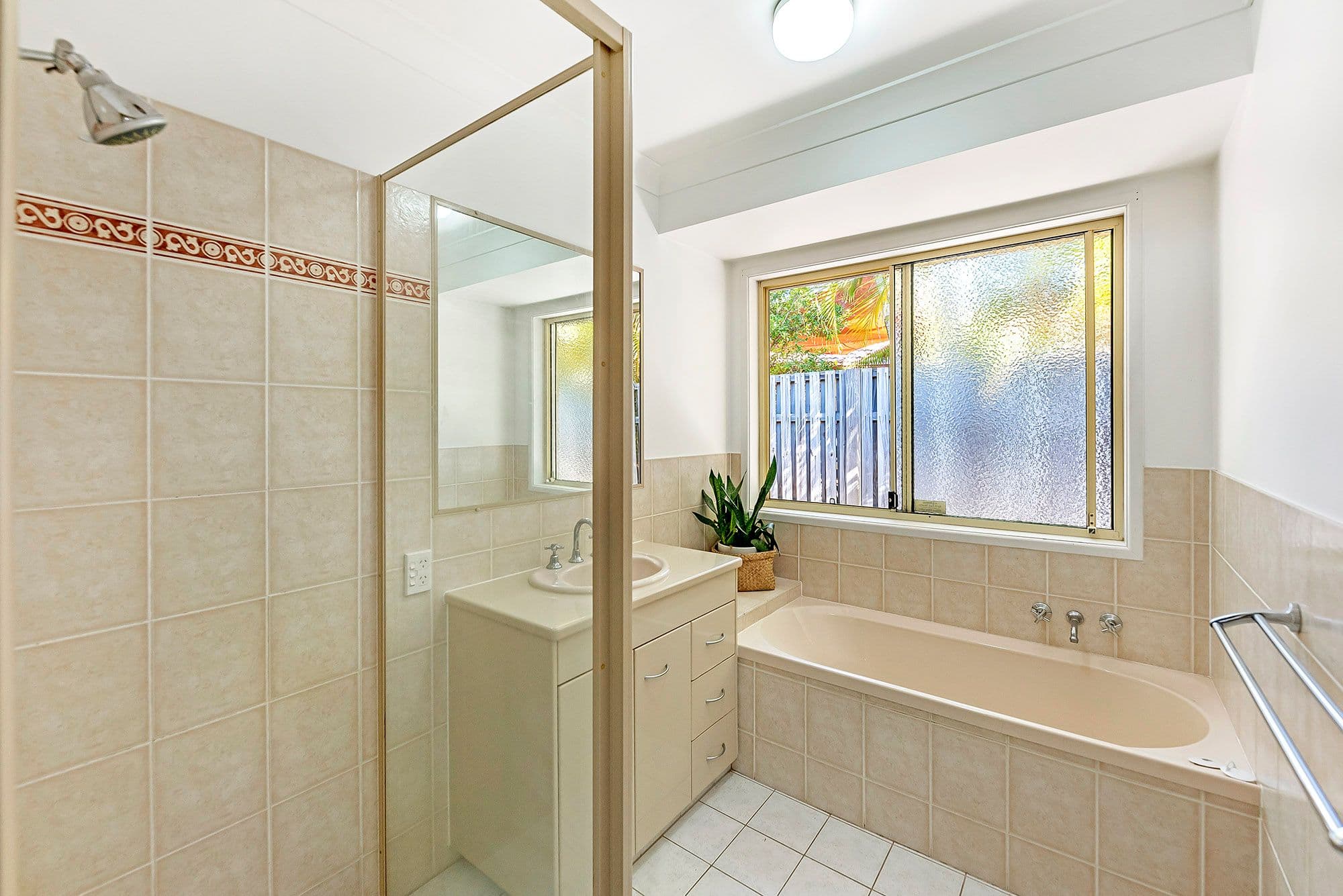 4 Elsa Court, Mudgeeraba QLD 4213, Mudgeeraba - Thumbnail 6