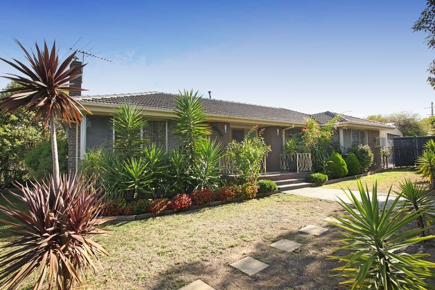 19 Stradbroke Crescent, MULGRAVE VIC 3170, Mulgrave - Image 1