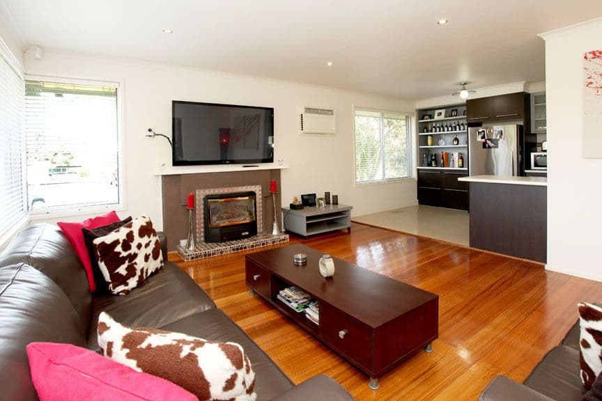 19 Stradbroke Crescent, MULGRAVE VIC 3170, Mulgrave - Thumbnail 4