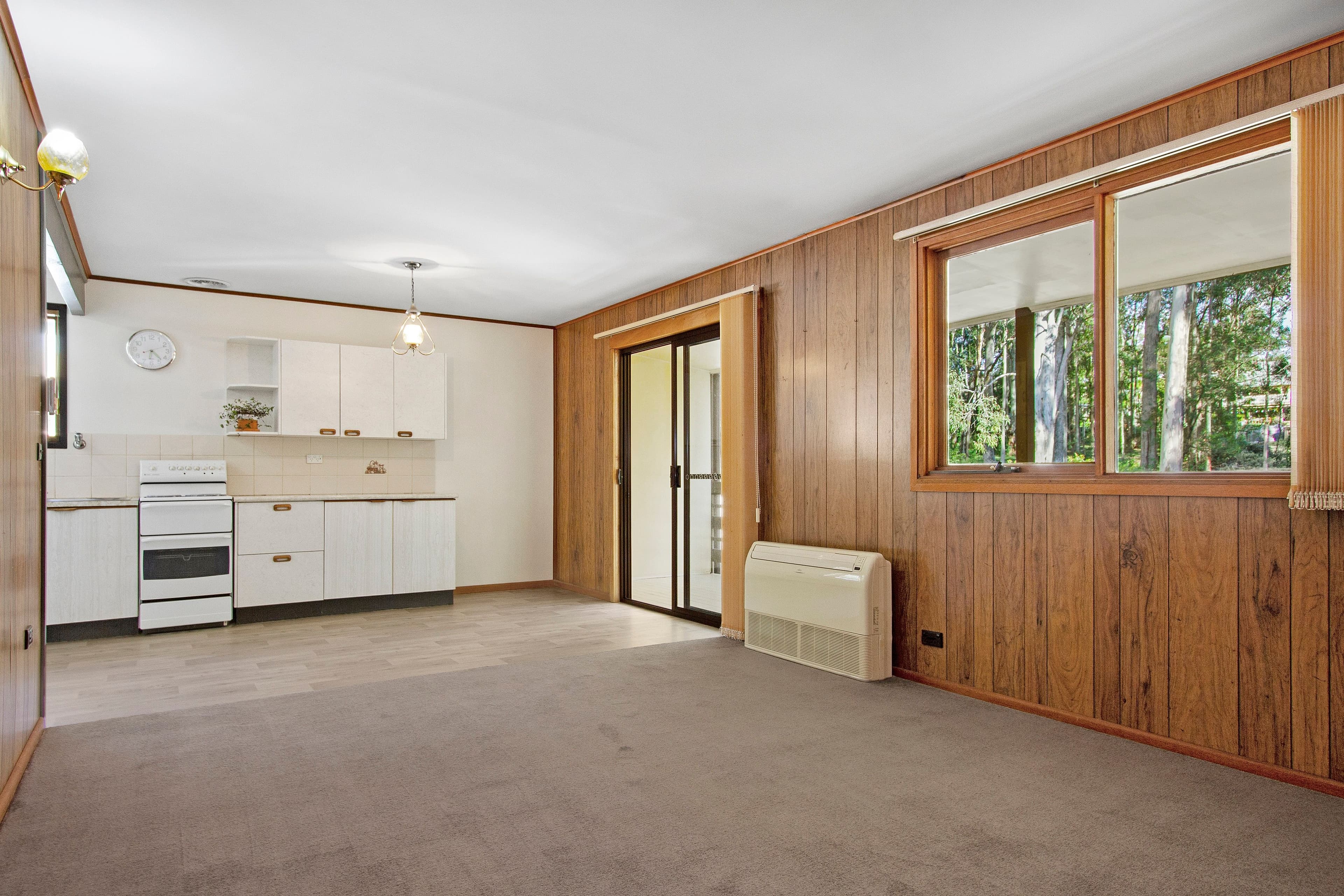 36 Christopher Crescent, Batehaven - Thumbnail 4