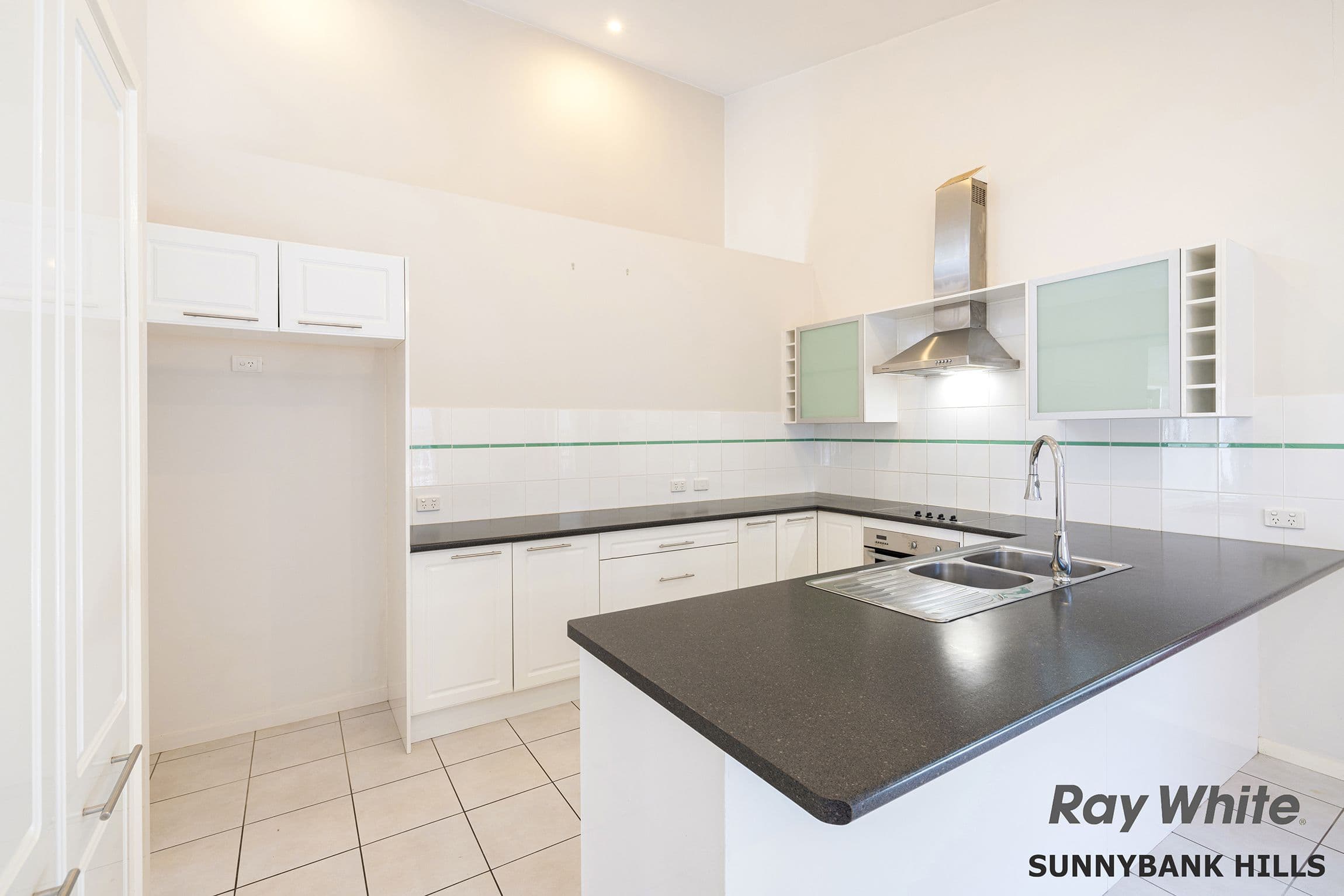 18 Lillydale Place, Calamvale QLD 4116, Calamvale - Thumbnail 3
