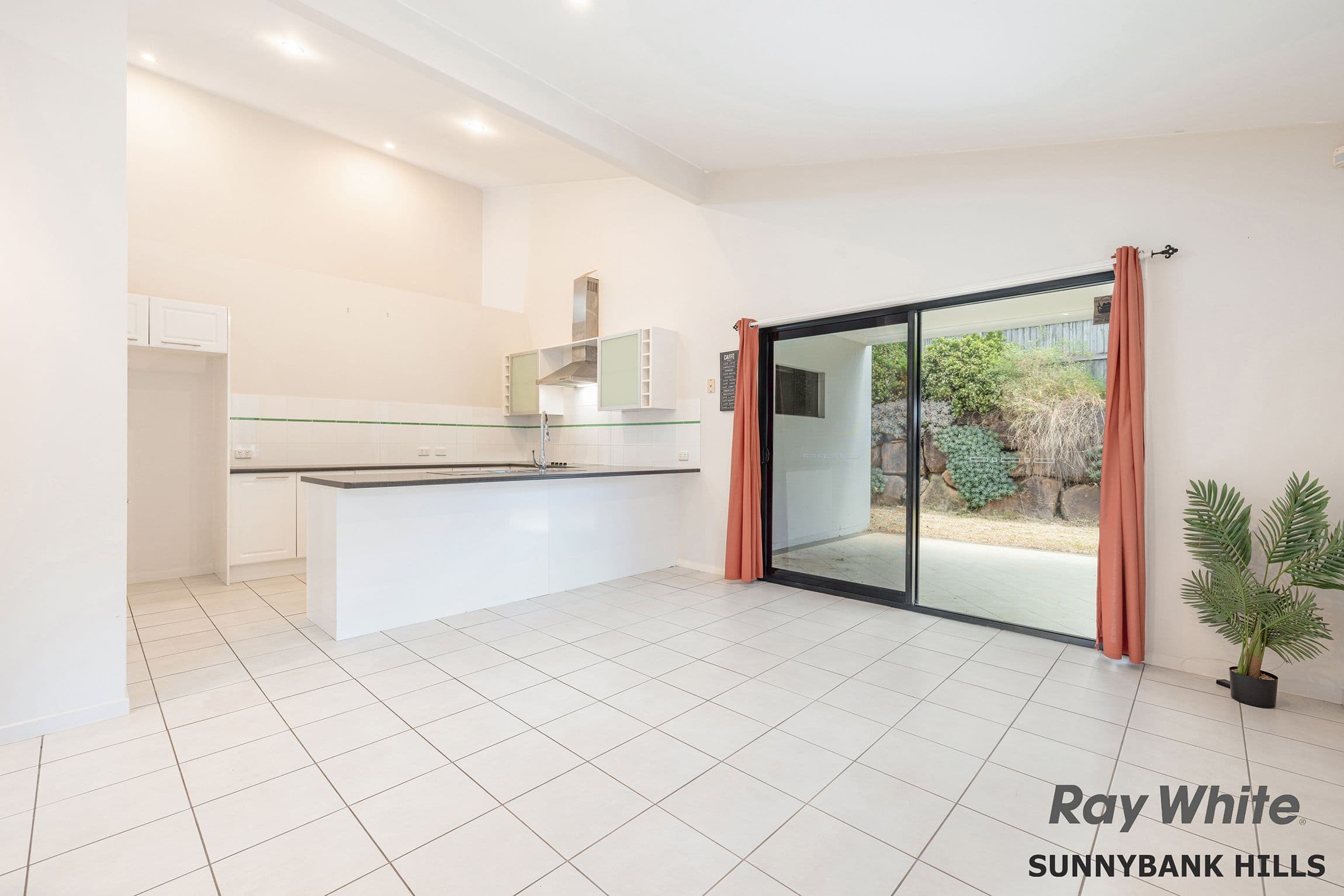 18 Lillydale Place, Calamvale QLD 4116, Calamvale - Thumbnail 4