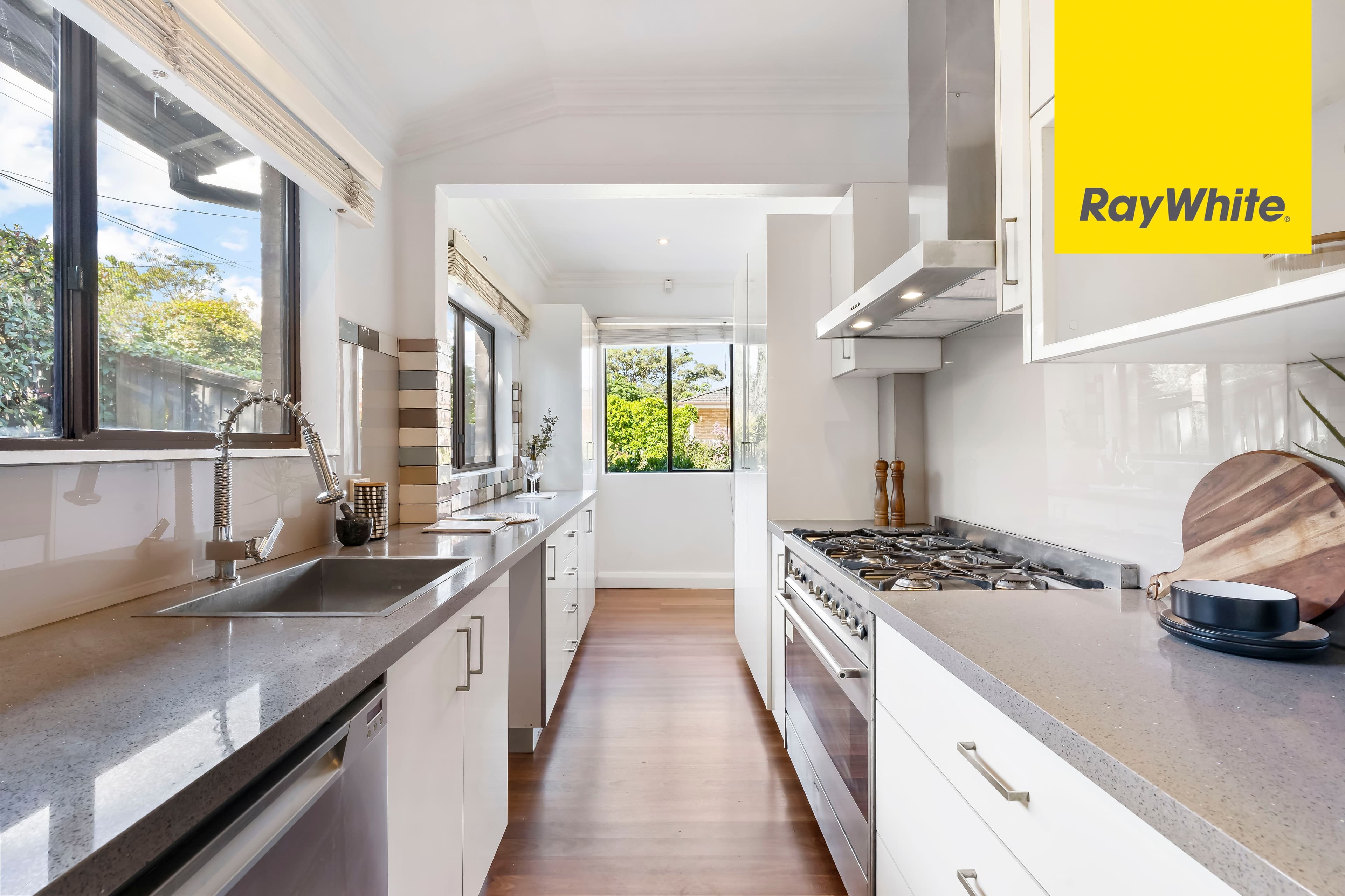 8 Hillside Crescent, Epping NSW 2121, Epping - Thumbnail 4