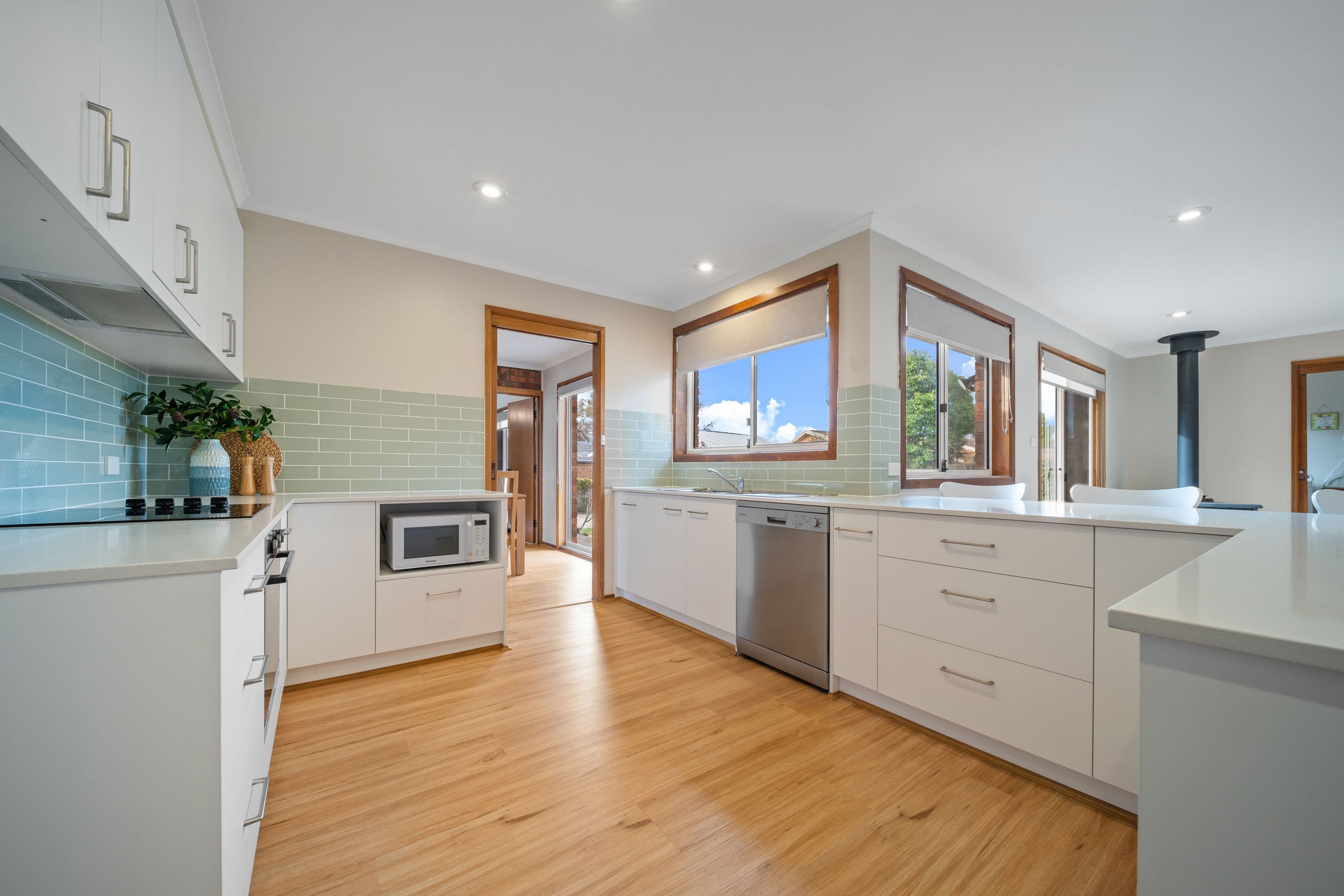 6 Hayden Close, Florey ACT 2615, Florey - Thumbnail 6