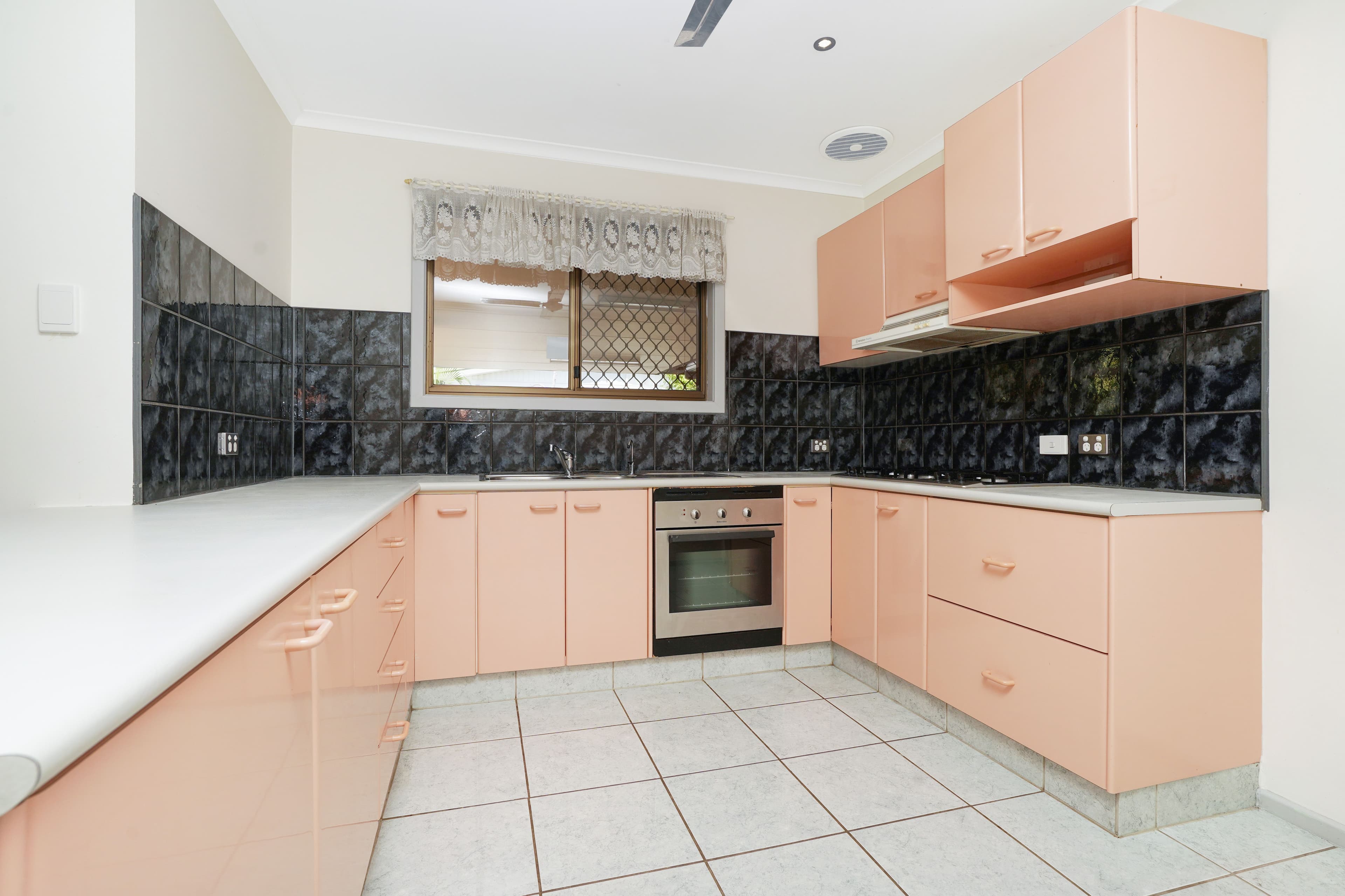 15 Bonaparte Street, Leanyer NT 0812, Leanyer - Thumbnail 5