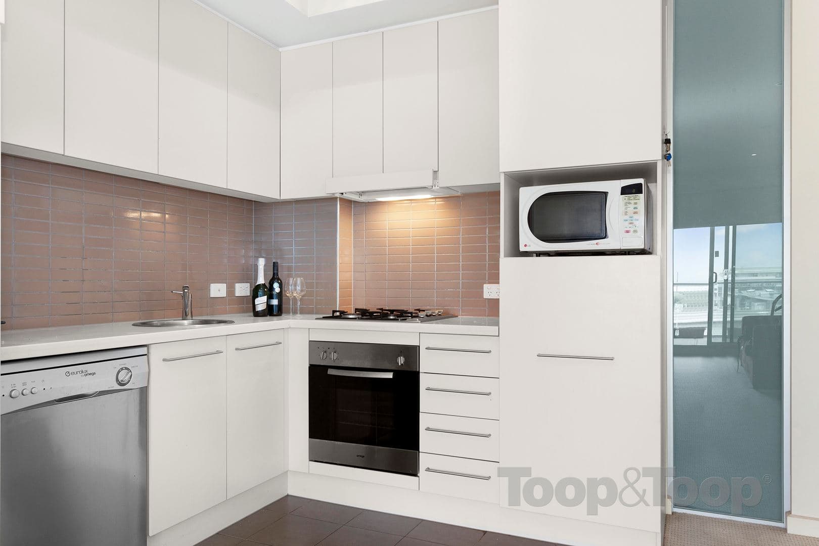 415 / 1-2 Tarni Court, New Port SA 5015, New Port - Thumbnail 6
