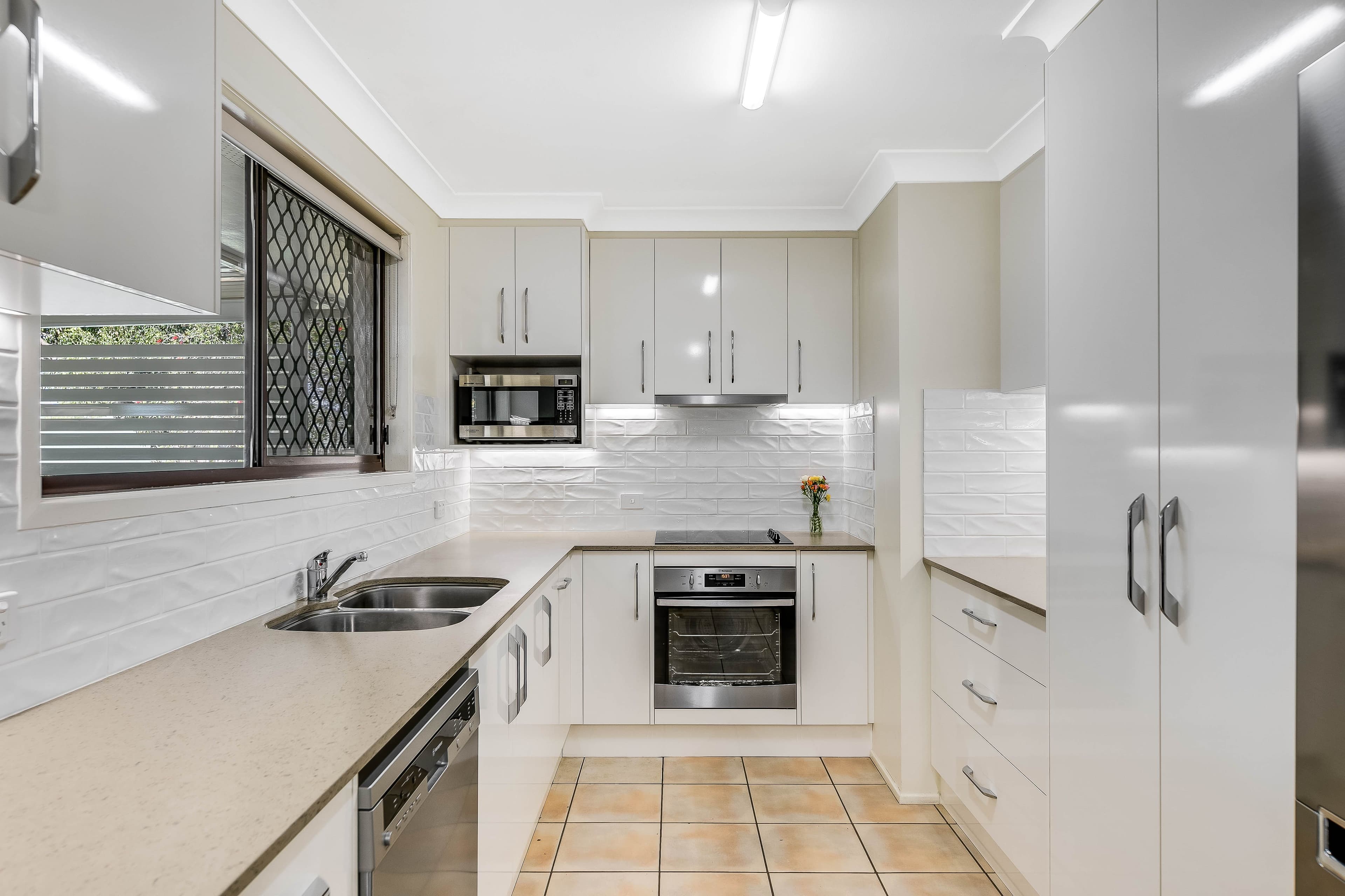 3 Glengowan Court, Newtown QLD 4350, Newtown - Thumbnail 2
