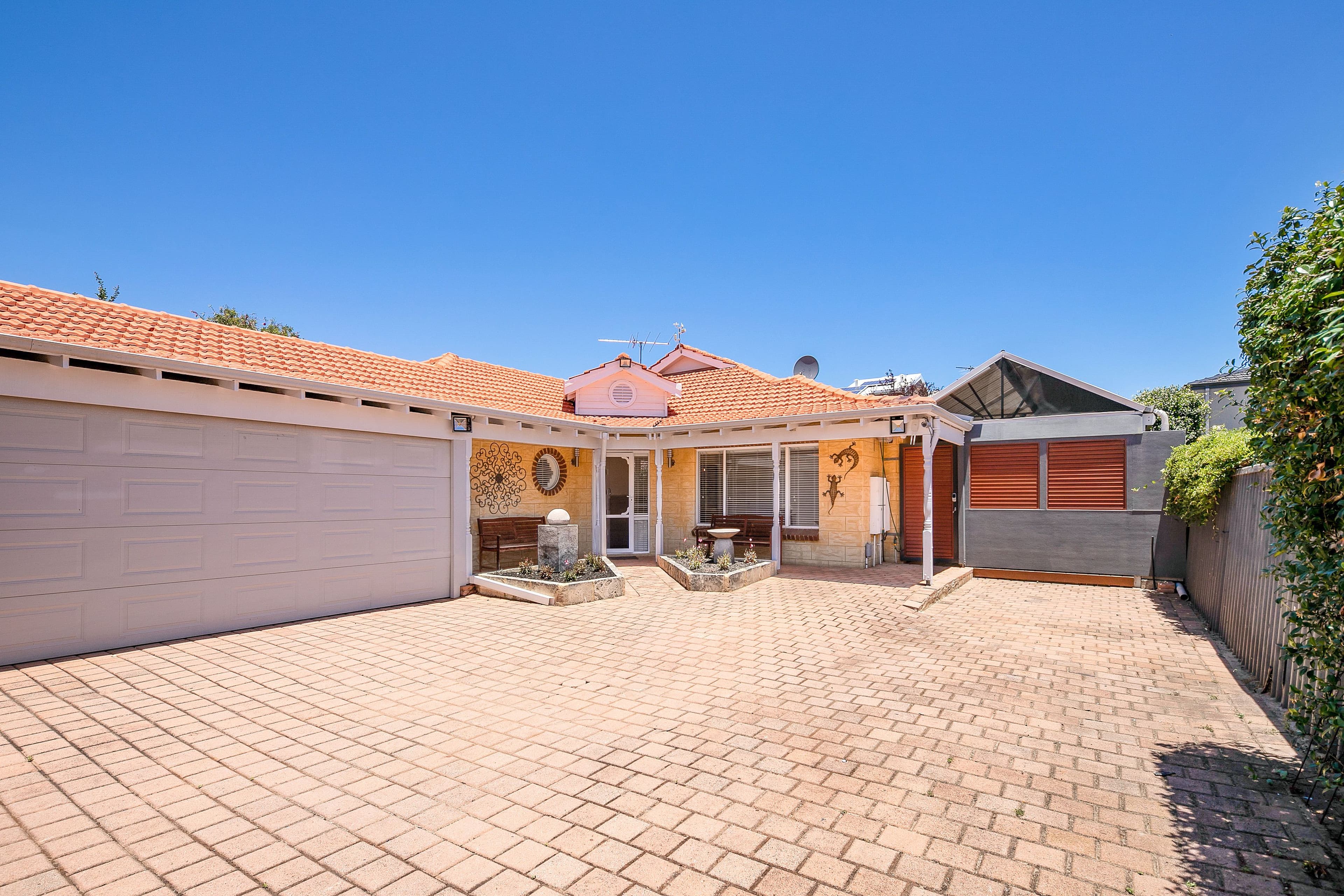 7a Jane Road, Applecross WA 6153, Applecross - Image 1