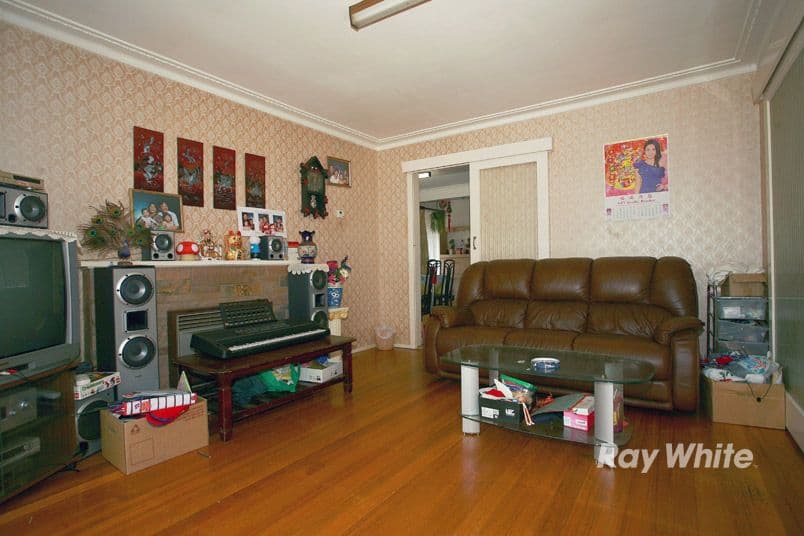 13 Kuringgai Crescent, NOBLE PARK VIC 3174, Noble Park - Thumbnail 6