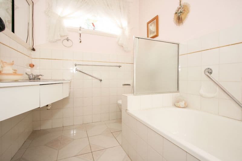 28 Oliver Street, RINGWOOD VIC 3134, Ringwood - Thumbnail 5