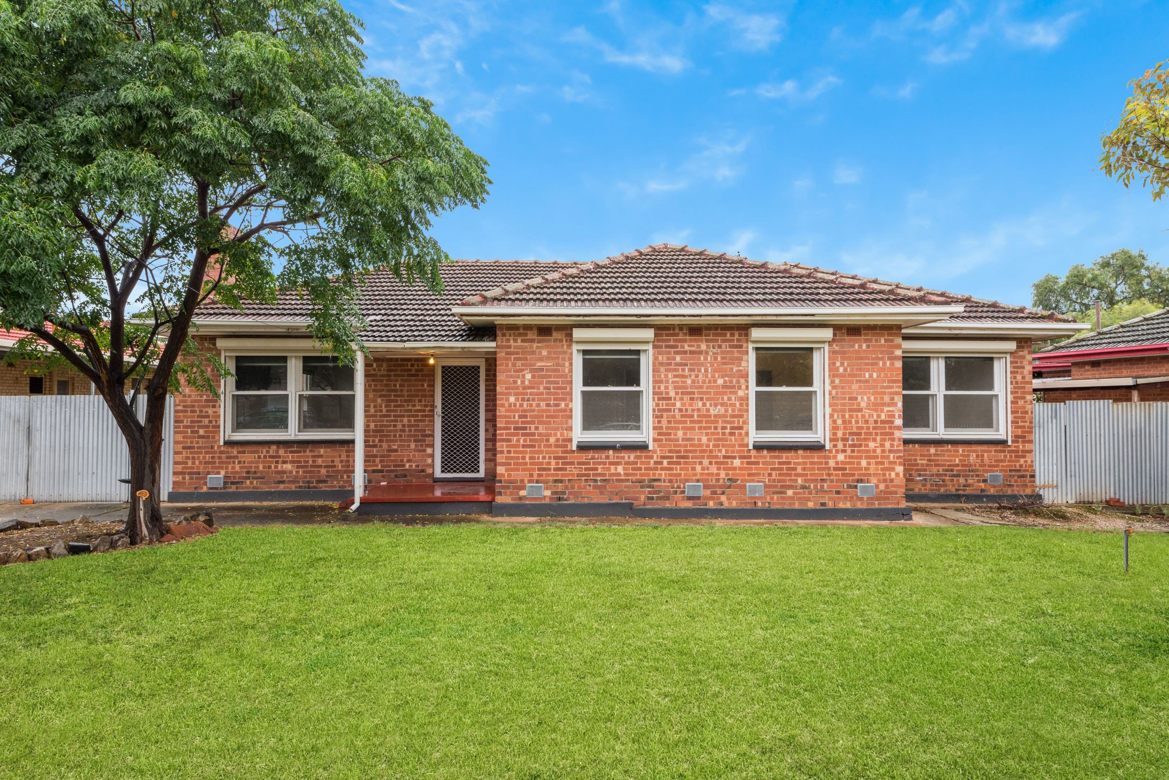 6 Longleat Road, Elizabeth Vale SA 5112, Elizabeth Vale - Image 1