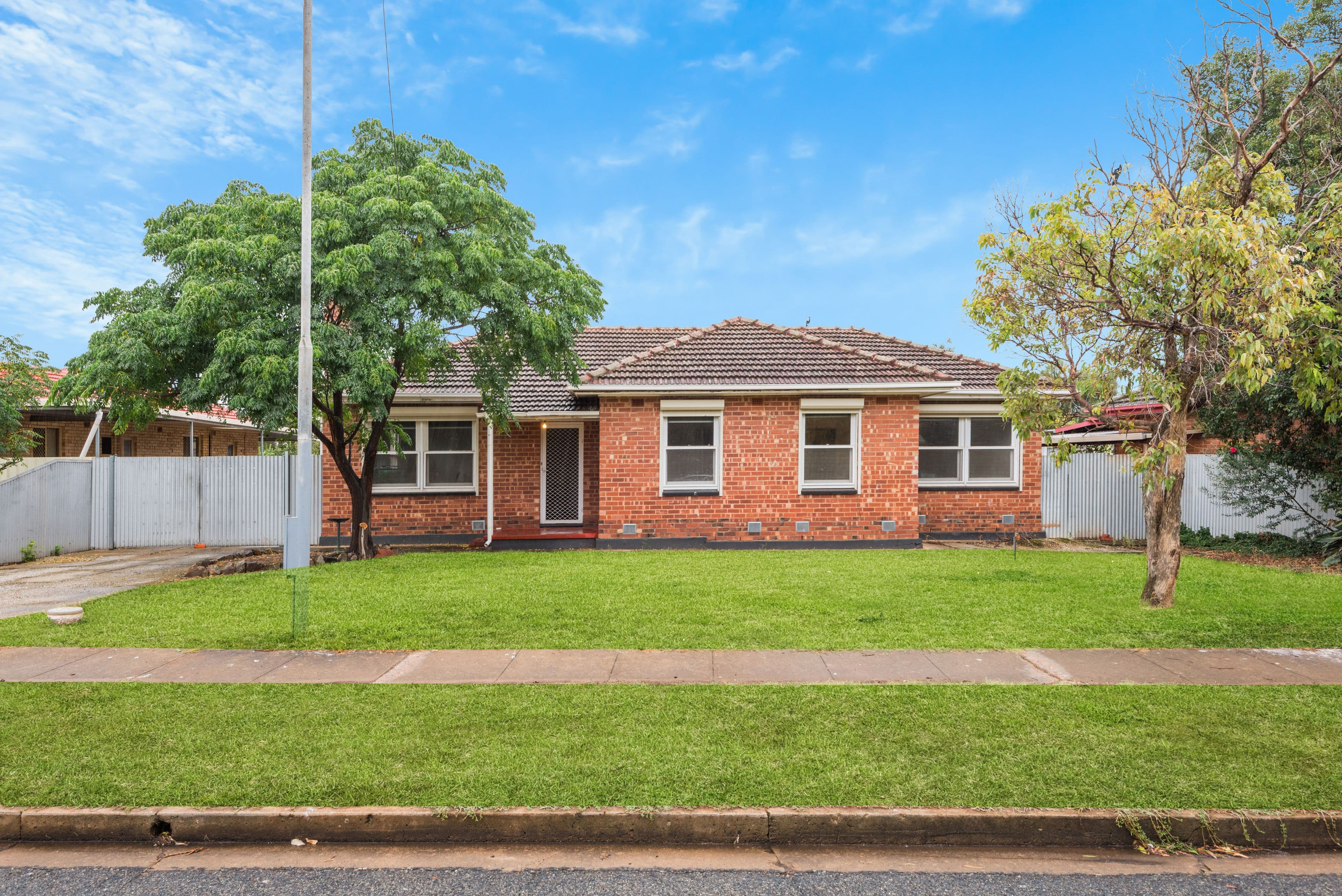 6 Longleat Road, Elizabeth Vale SA 5112, Elizabeth Vale - Thumbnail 2