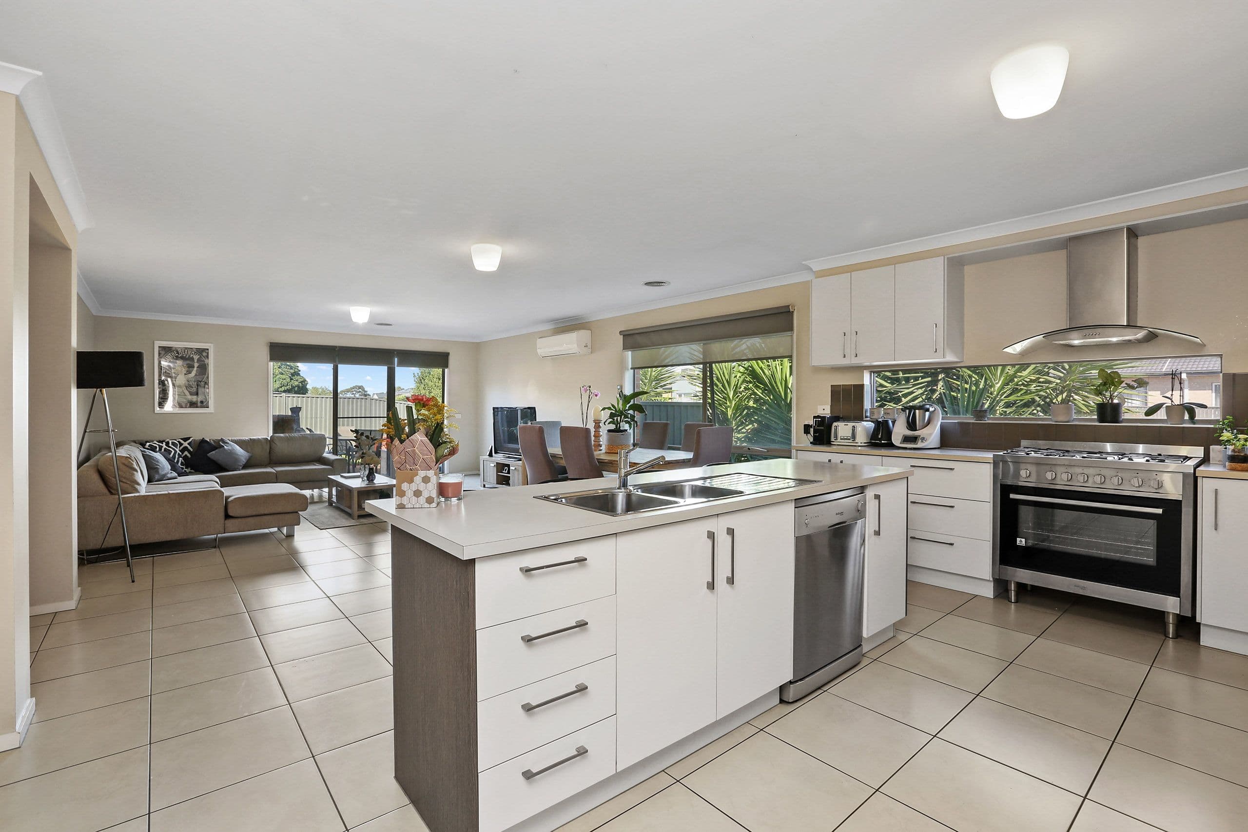 62 Eastlakes Boulevard, Lara VIC 3212, Lara - Thumbnail 3