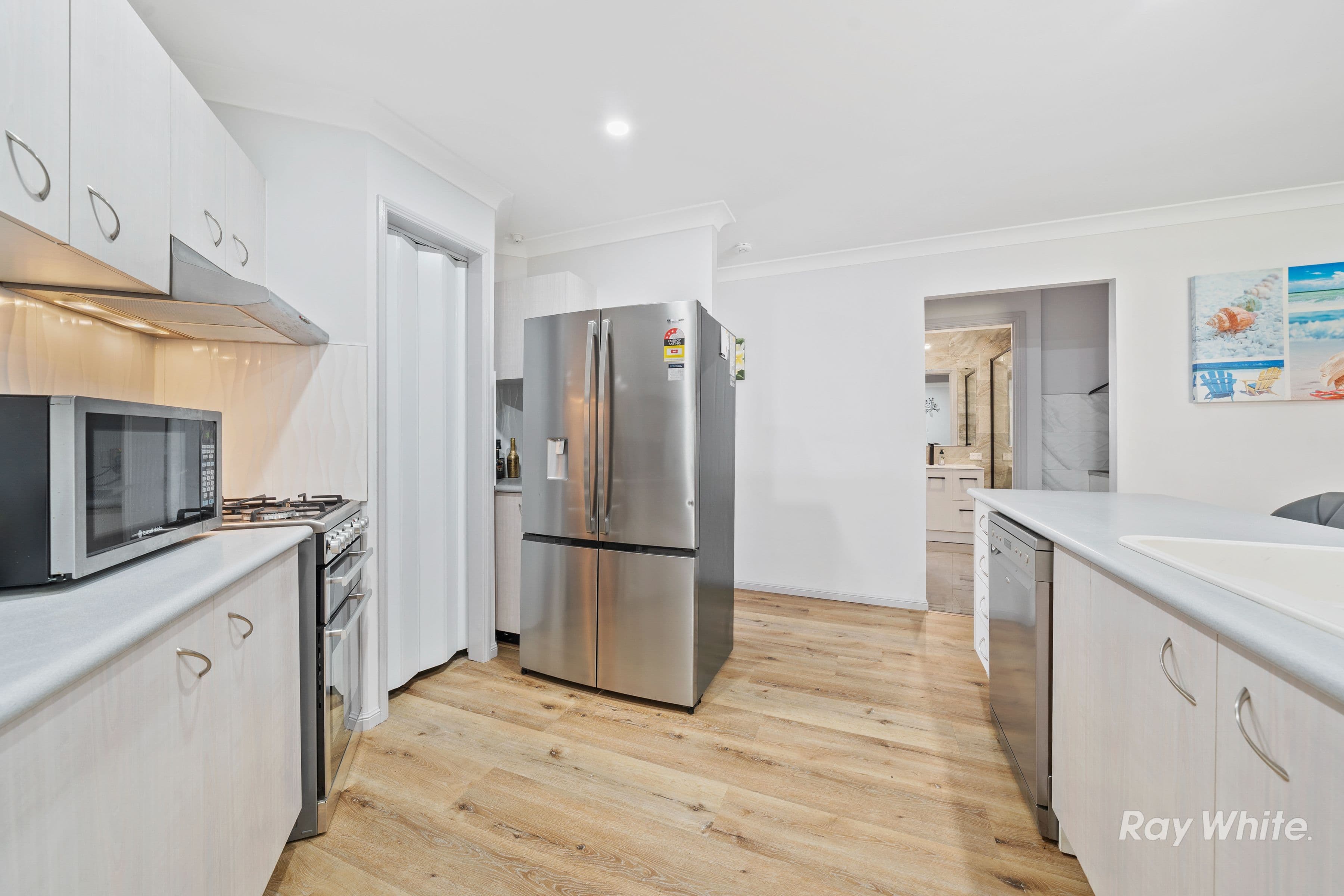 127 Lamberth Road, Regents Park QLD 4118, Regents Park - Thumbnail 4
