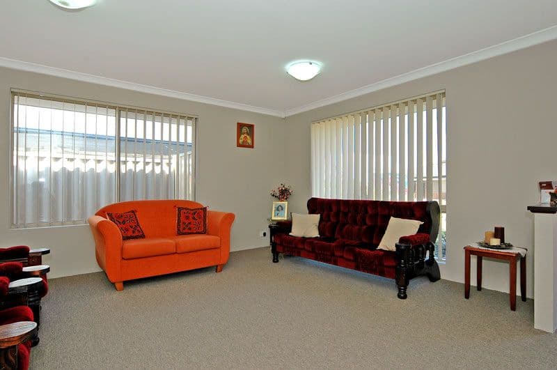 15 Turnstone Glade, BEECHBORO WA 6063, Beechboro - Thumbnail 2