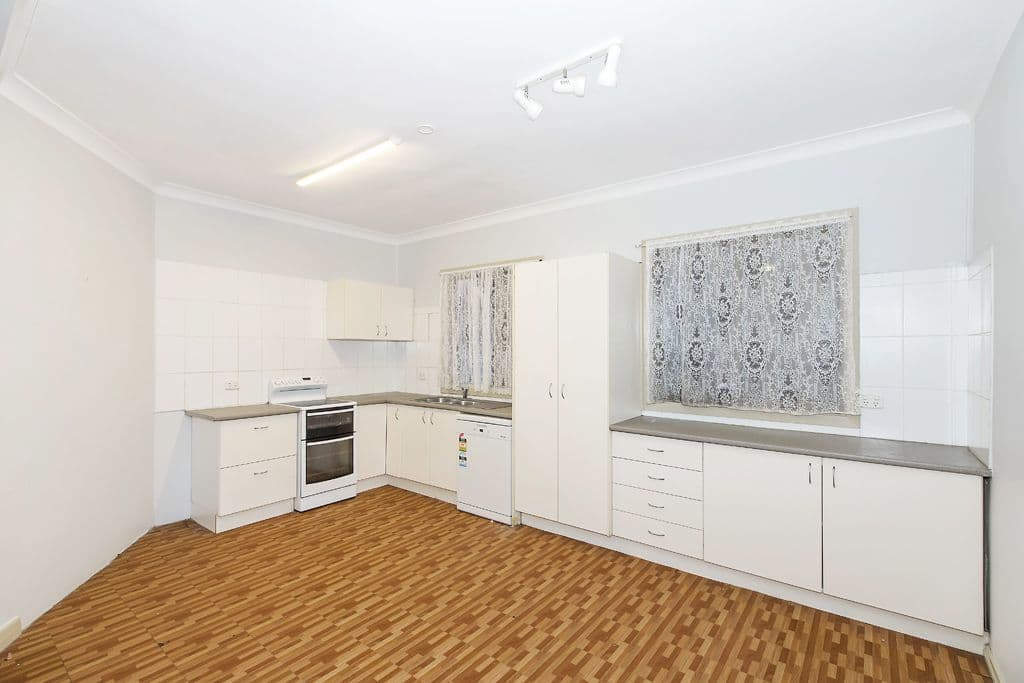 221 Awaba Road, Toronto NSW 2283, Toronto - Thumbnail 4