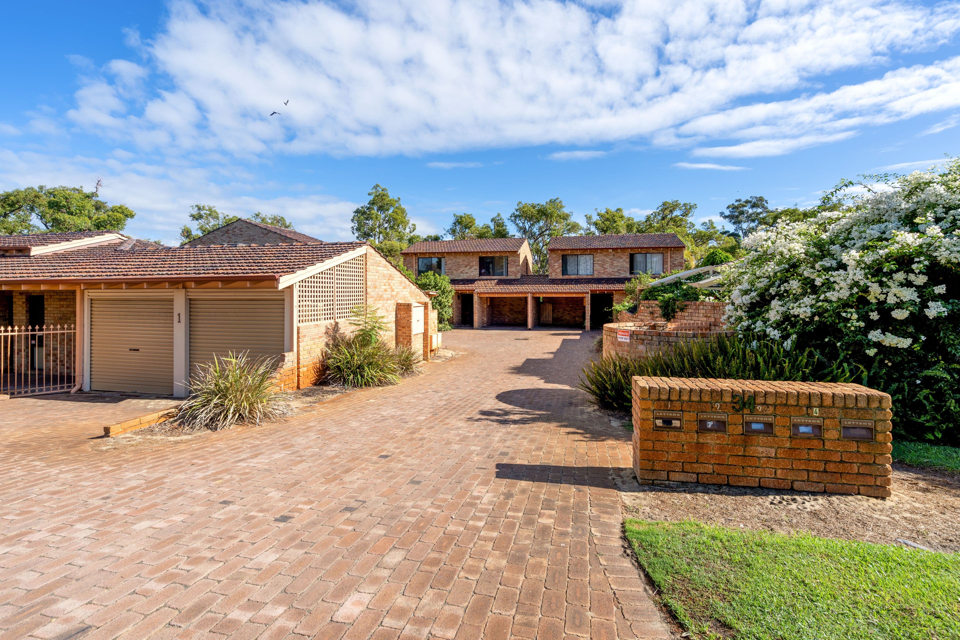 34 Connelly Way, Booragoon WA 6154, Booragoon - Thumbnail 2