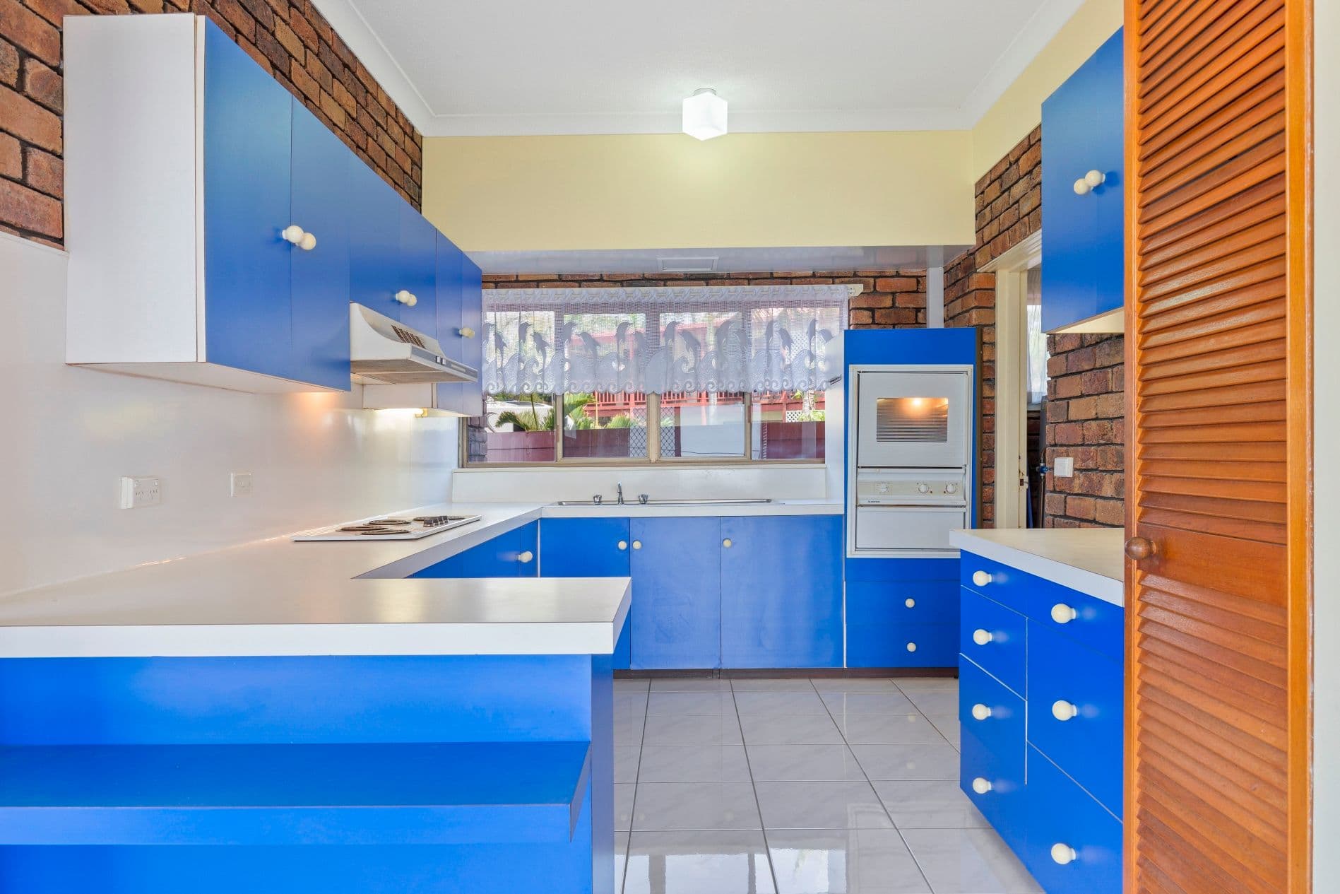 10 Kerr Street, Meikleville Hill QLD 4703, Meikleville Hill - Thumbnail 2