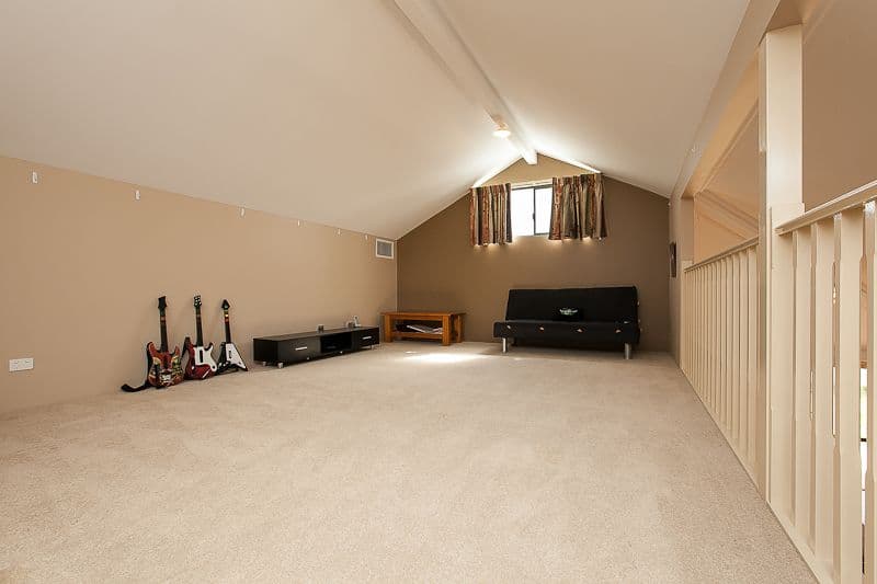 36 Kambea Crescent, Viewbank, Viewbank - Thumbnail 4