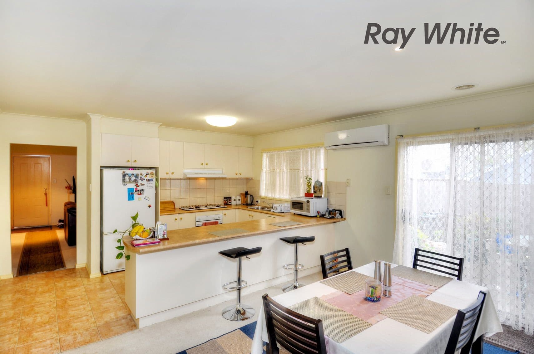 39 Sumner Crescent, POINT COOK VIC 3030, Point Cook - Thumbnail 2