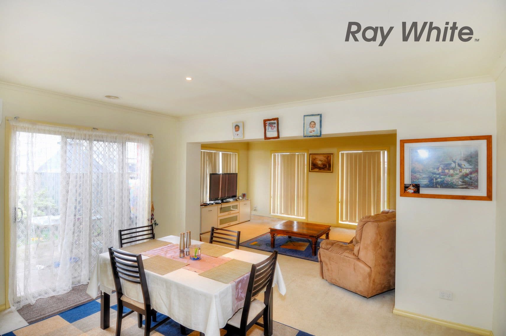 39 Sumner Crescent, POINT COOK VIC 3030, Point Cook - Thumbnail 3