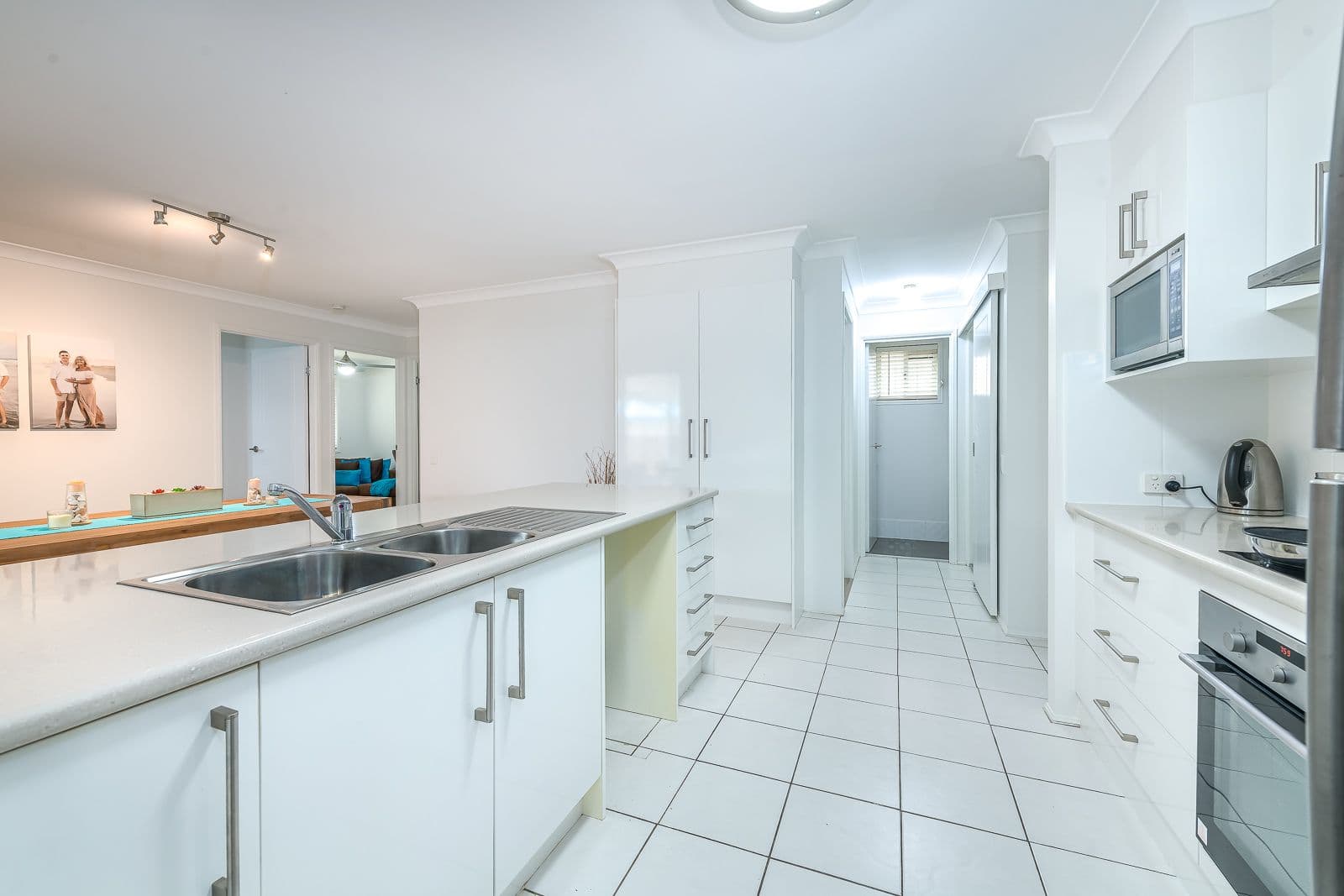 19 Captain Cook Close, Arundel QLD 4214, Arundel - Thumbnail 6