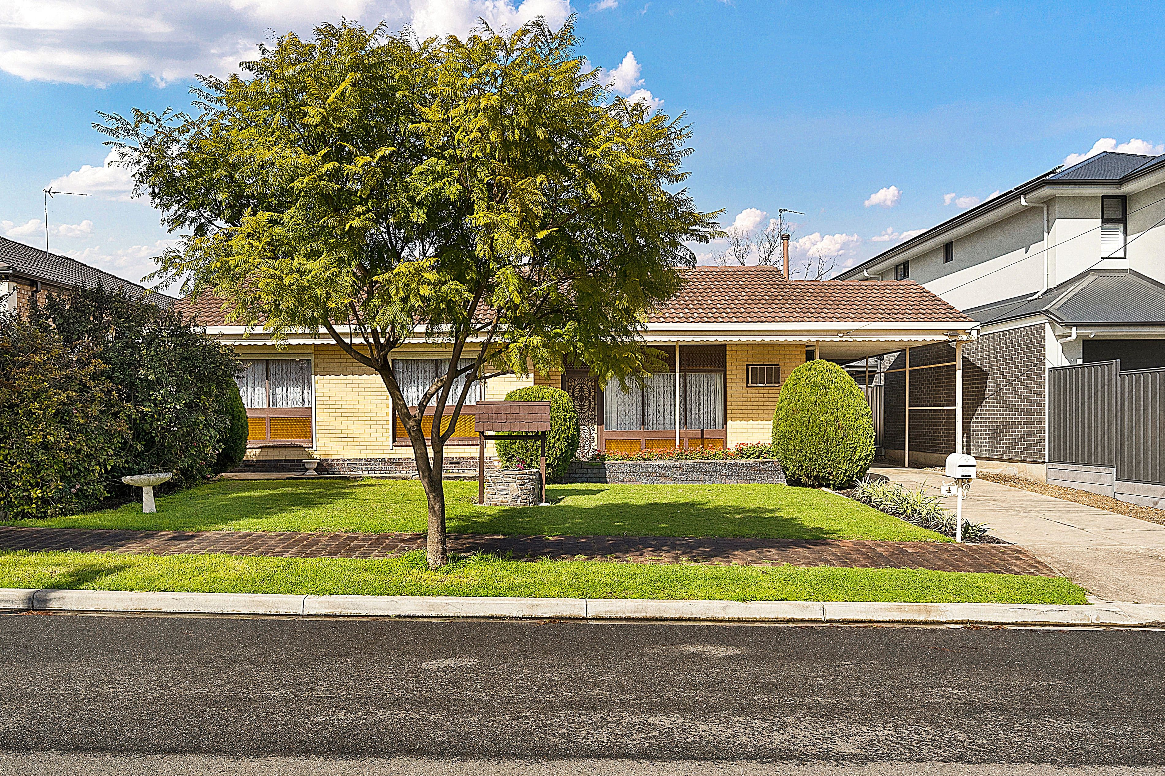 4 Moyle Avenue, Rostrevor SA 5073, Rostrevor - Image 1