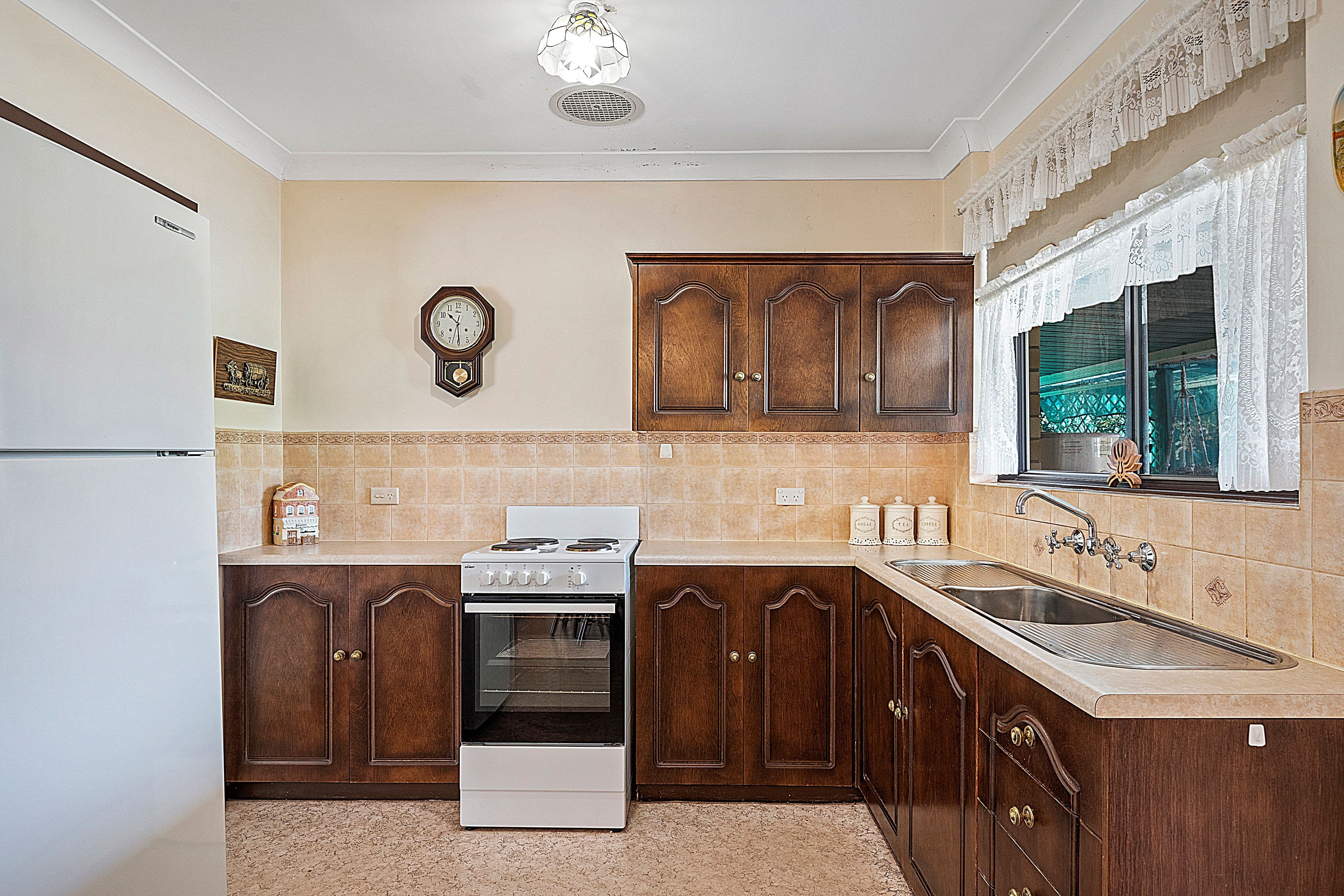 4 Moyle Avenue, Rostrevor SA 5073, Rostrevor - Thumbnail 4