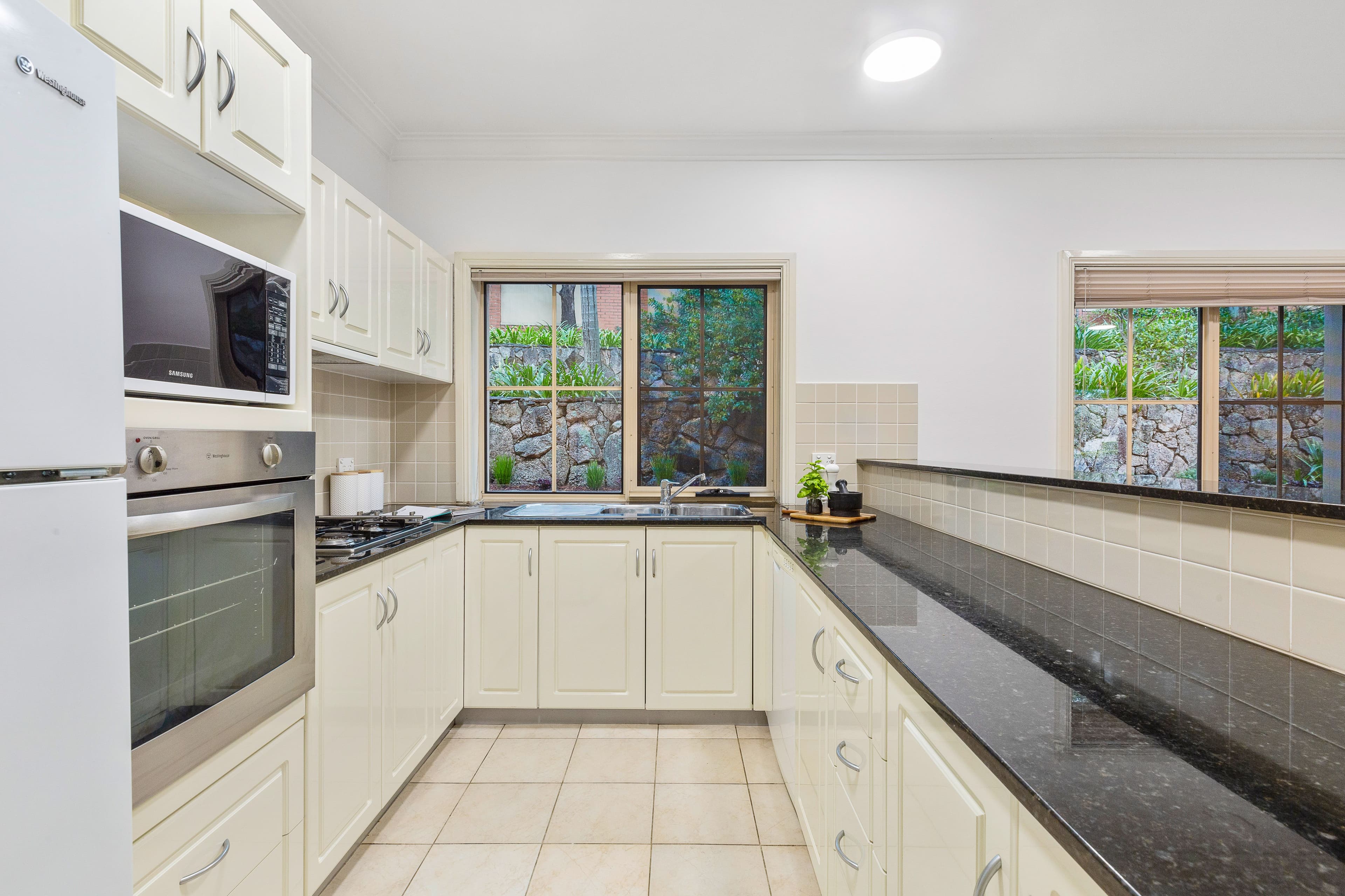 4 Mortimer Lewis Drive, Huntleys Cove NSW 2111, Huntleys Cove - Thumbnail 7