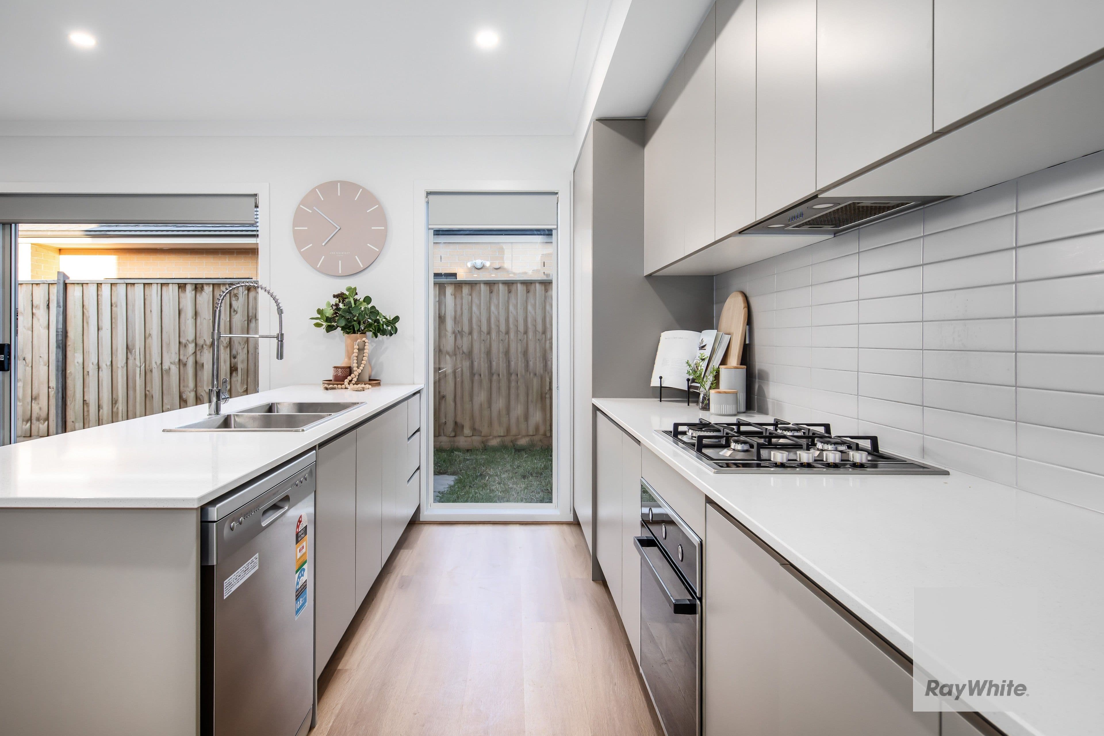 20 Mayopark Street, DEANSIDE VIC 3336, Deanside - Thumbnail 5