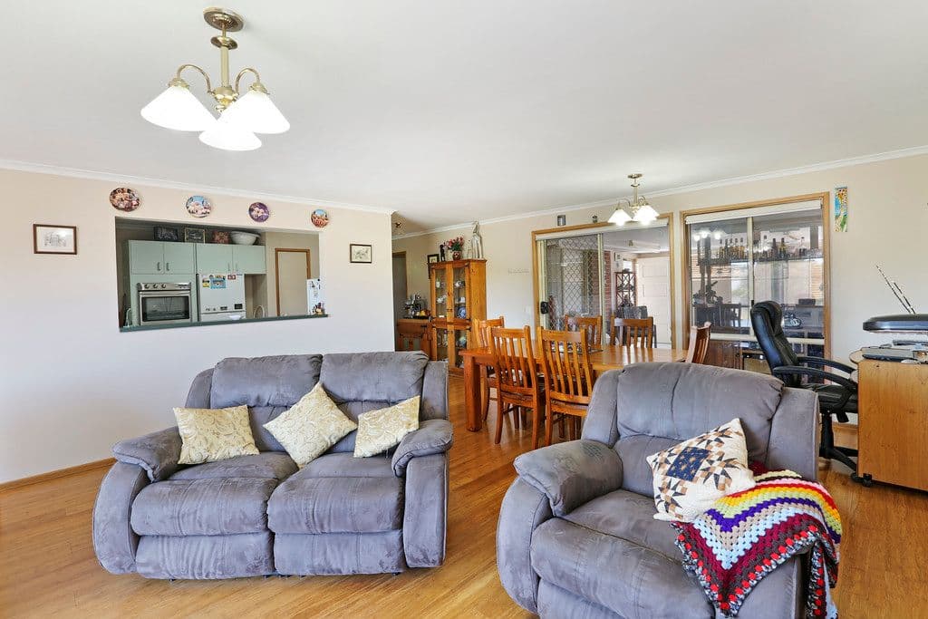 30 Waulu Avenue, Clifton Springs VIC 3222, Clifton Springs - Thumbnail 3