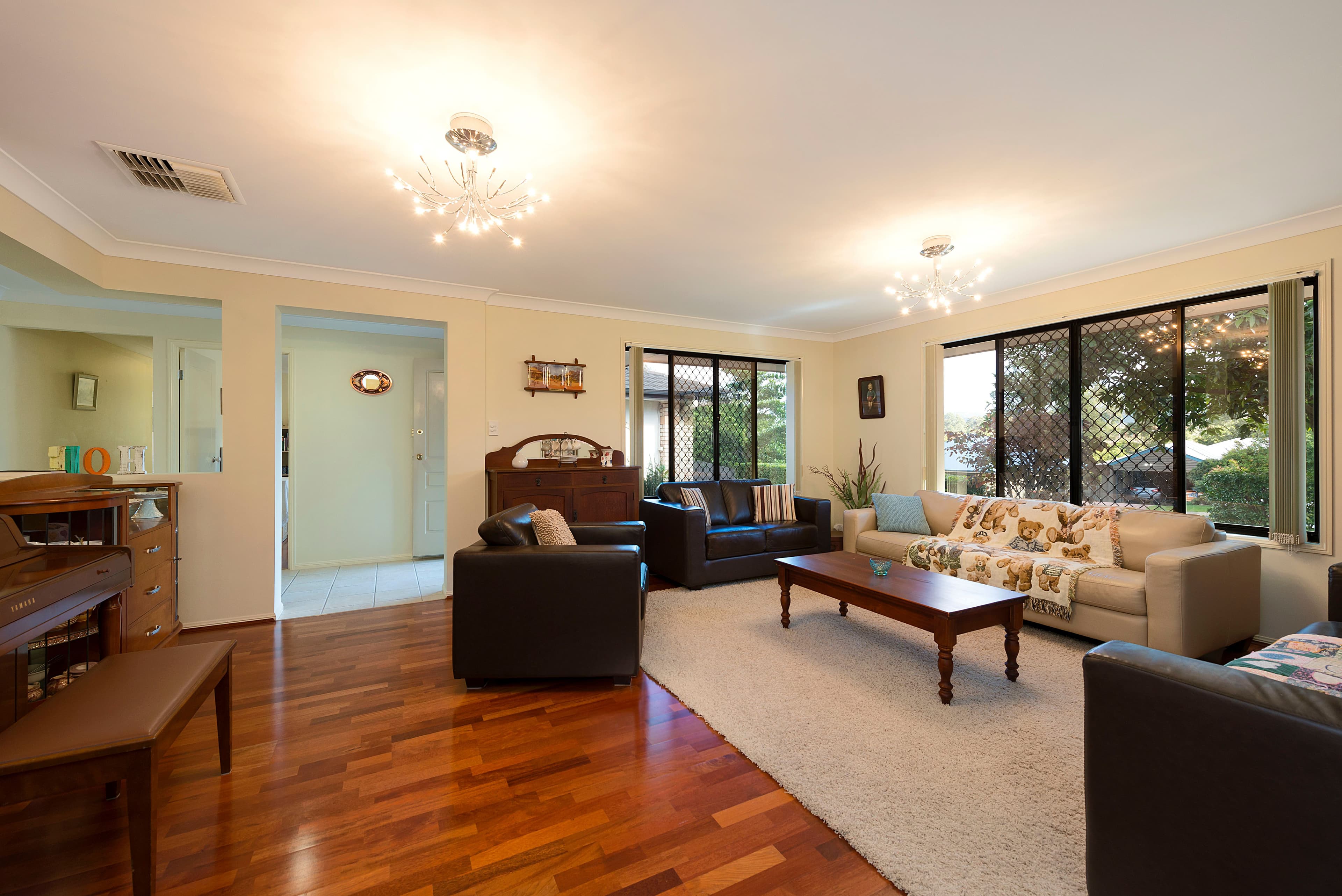 11 Glenkyree Close, Upper Kedron QLD 4055, Upper Kedron - Thumbnail 6