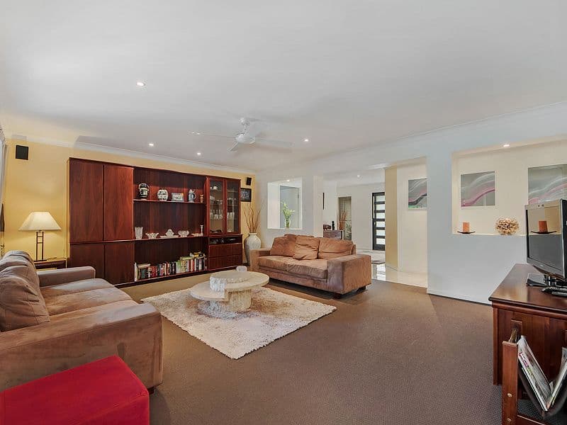 64 Regatta Avenue, OXENFORD QLD 4210, Oxenford - Thumbnail 5