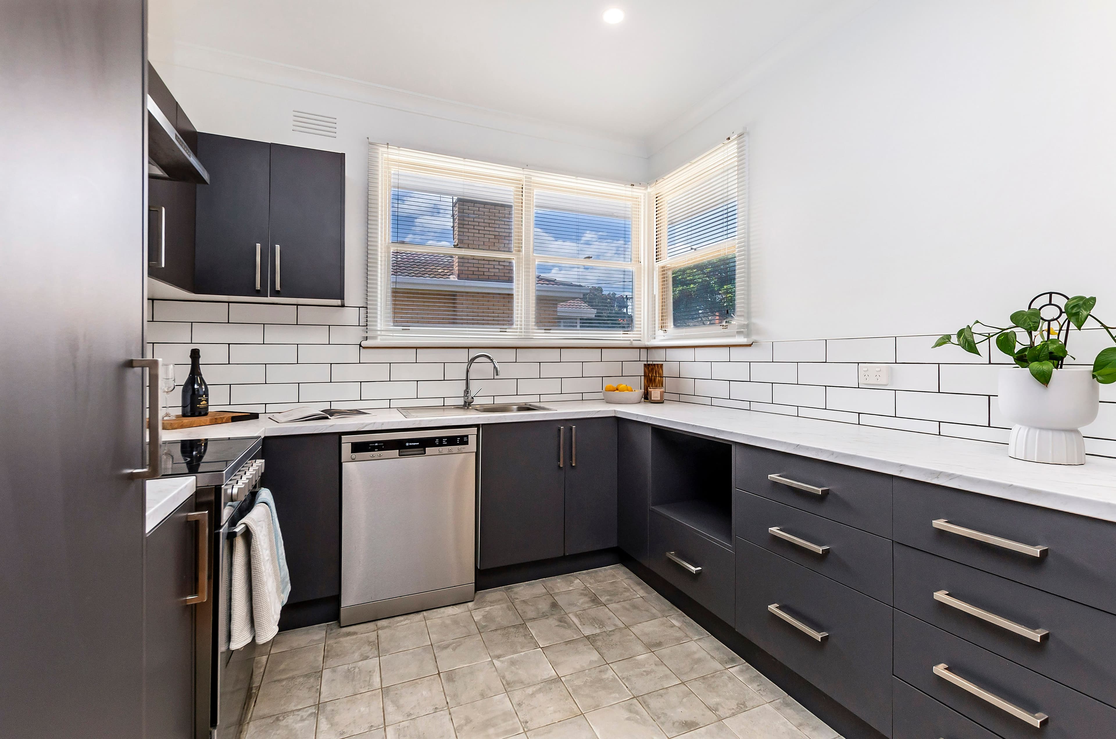 16 Reginald Grove, Warrnambool VIC 3280, Warrnambool - Thumbnail 3
