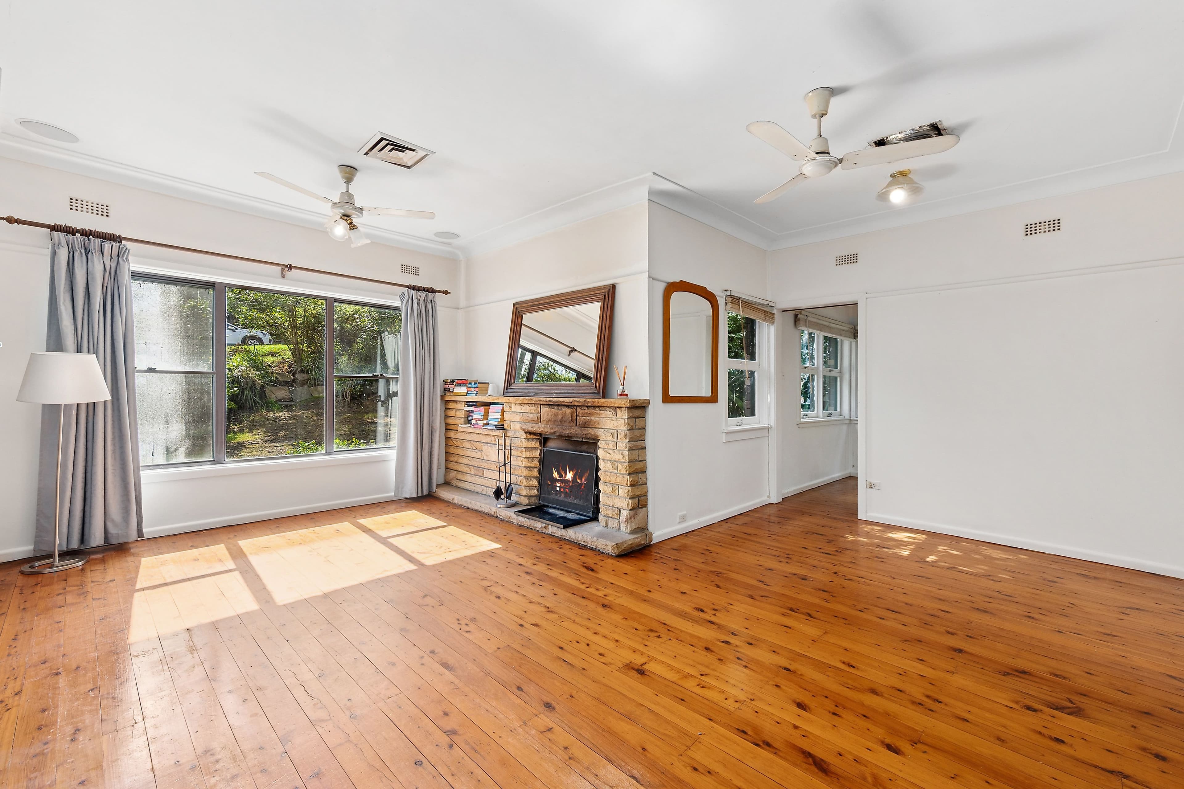 22 Kooloona Crescent, West Pymble NSW 2073, West Pymble - Thumbnail 2