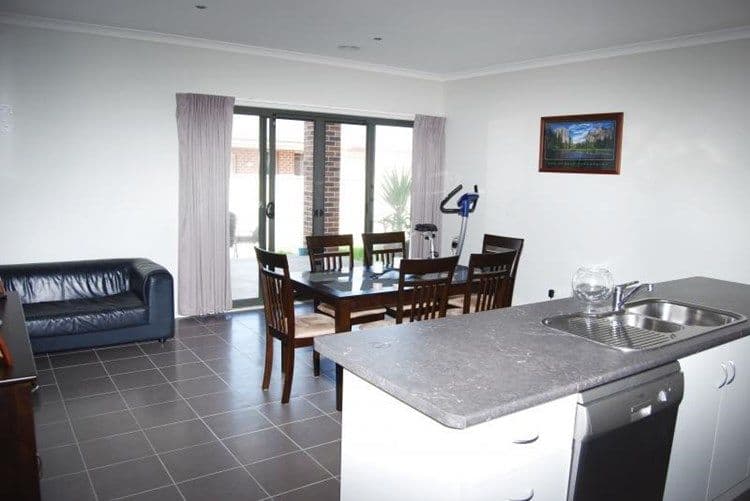 24 Golfview Drive, Invermay Park VIC 3350, Invermay Park - Thumbnail 3