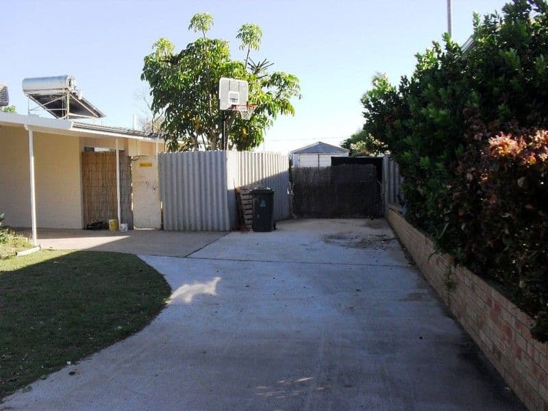 31 Hutchinson Street, GERALDTON WA 6530, Geraldton - Thumbnail 3